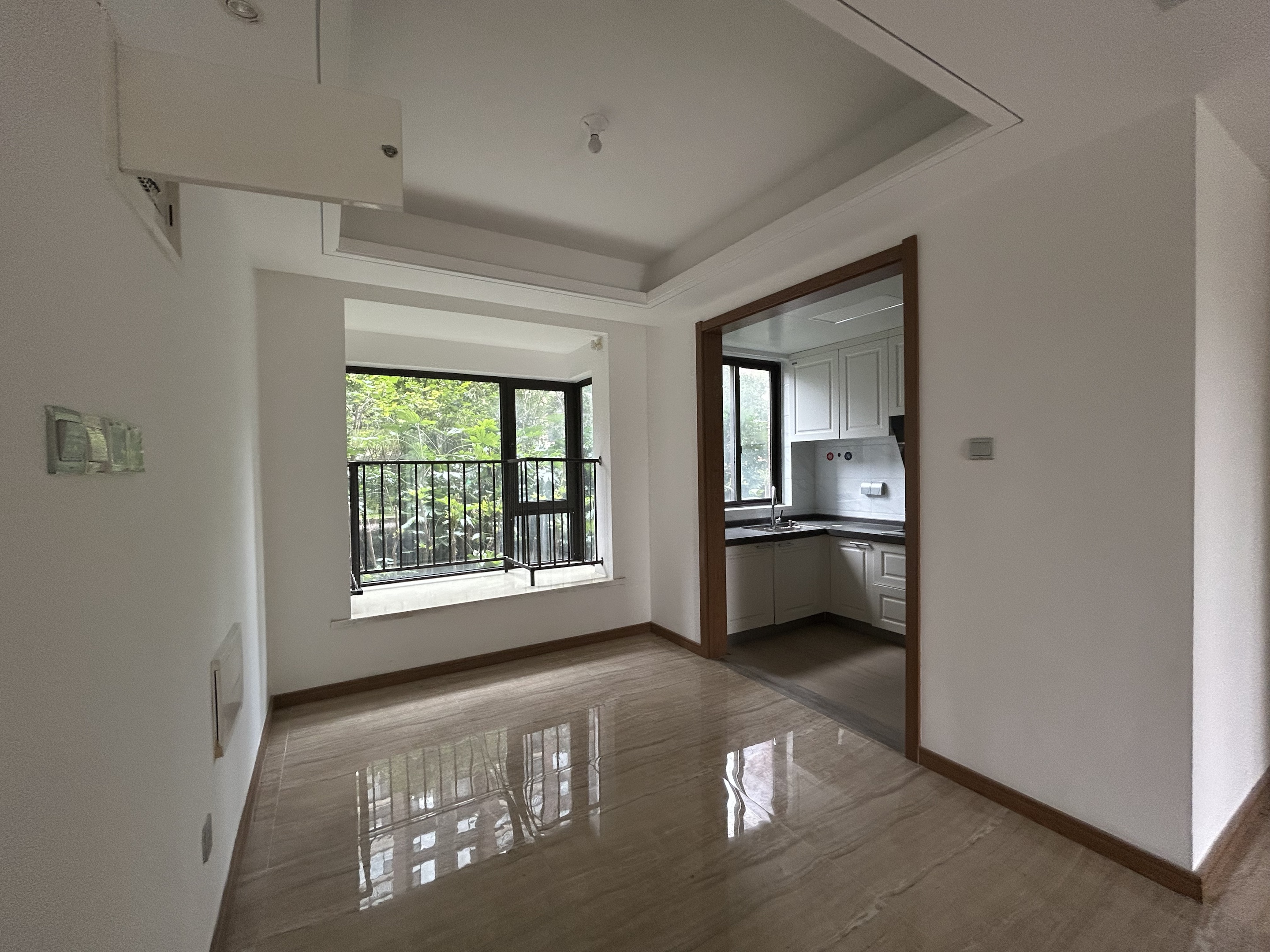 佳期漫 4室2厅2卫 122.73m&sup2;