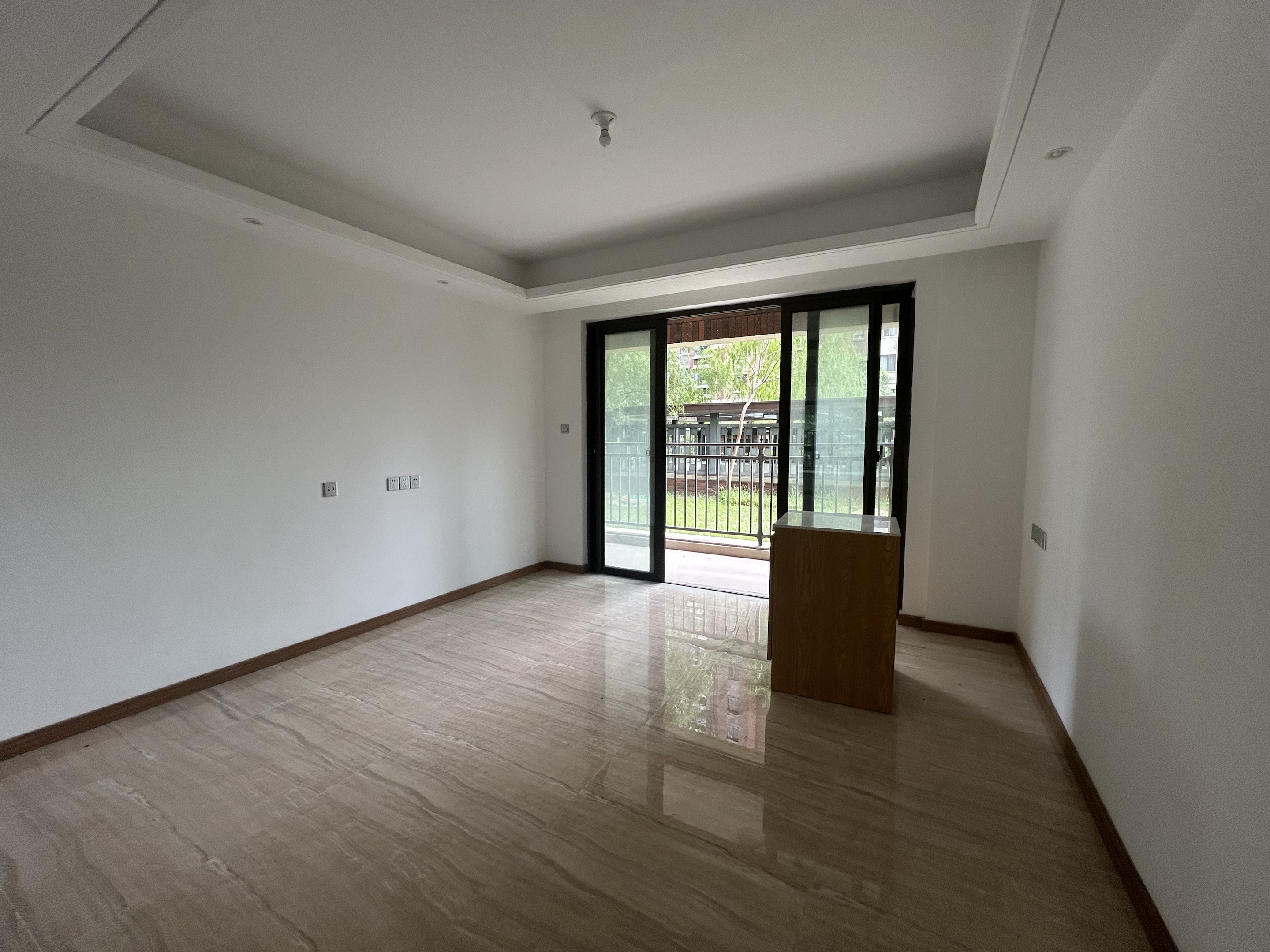 佳期漫 4室2厅2卫 122.73m²
