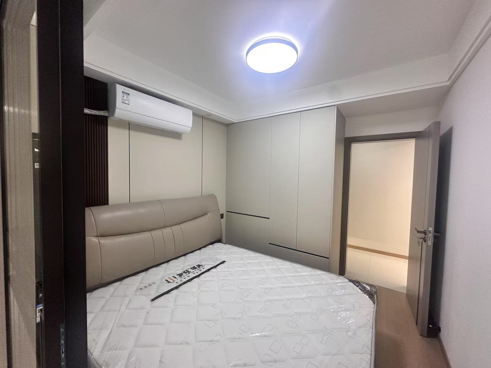 世茂新界 3室1厅2卫 123m&sup2;