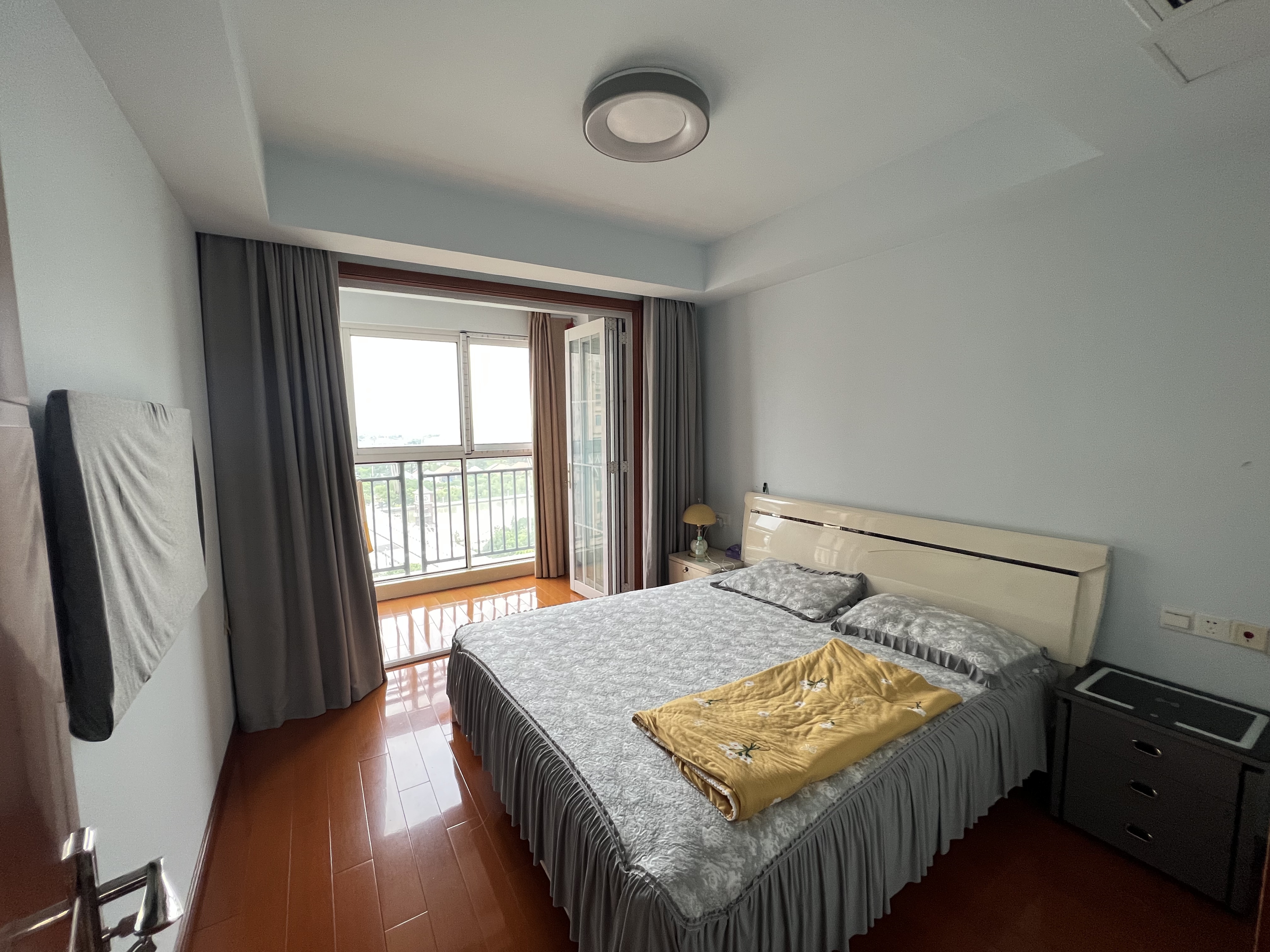 华强城一期 3室2厅1卫 101.43m&sup2;