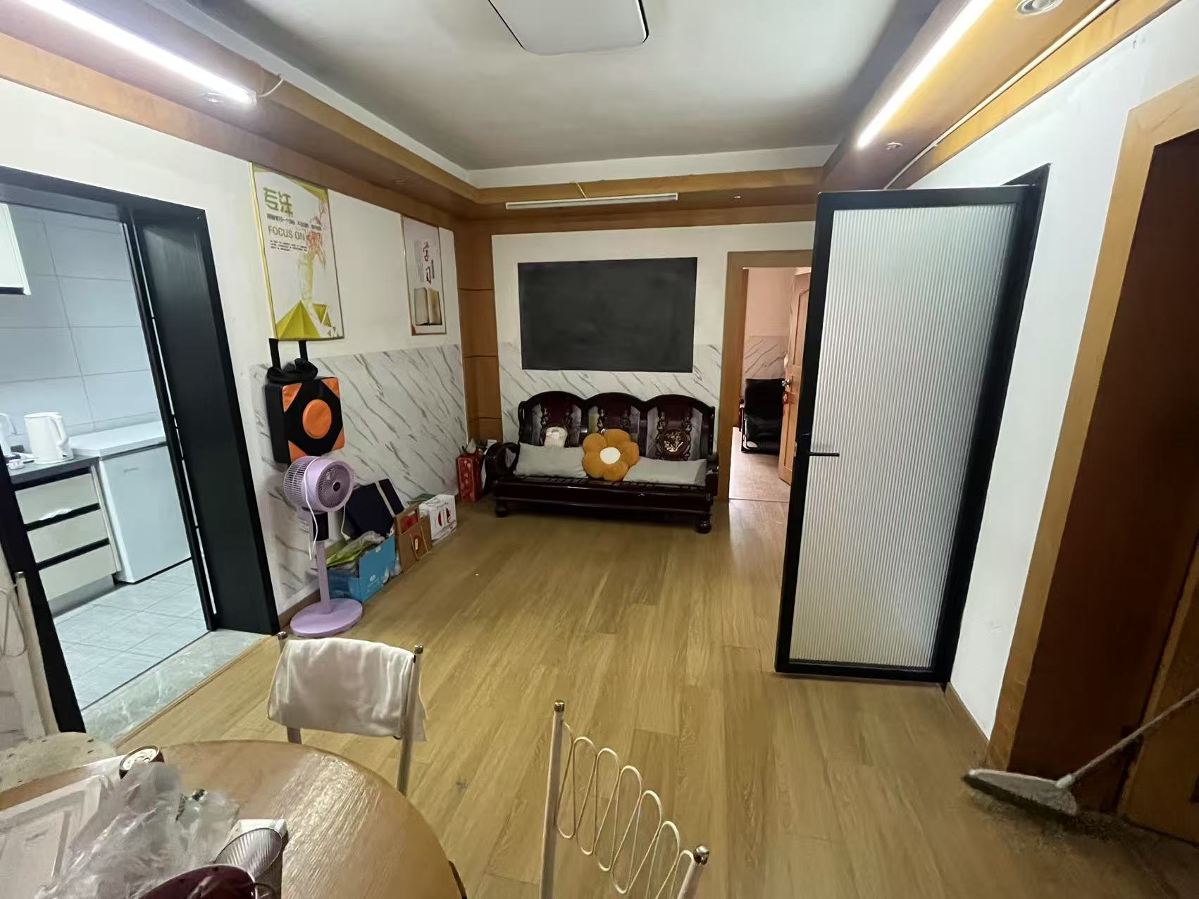 起凤园 2室1厅1卫 70m&sup2;