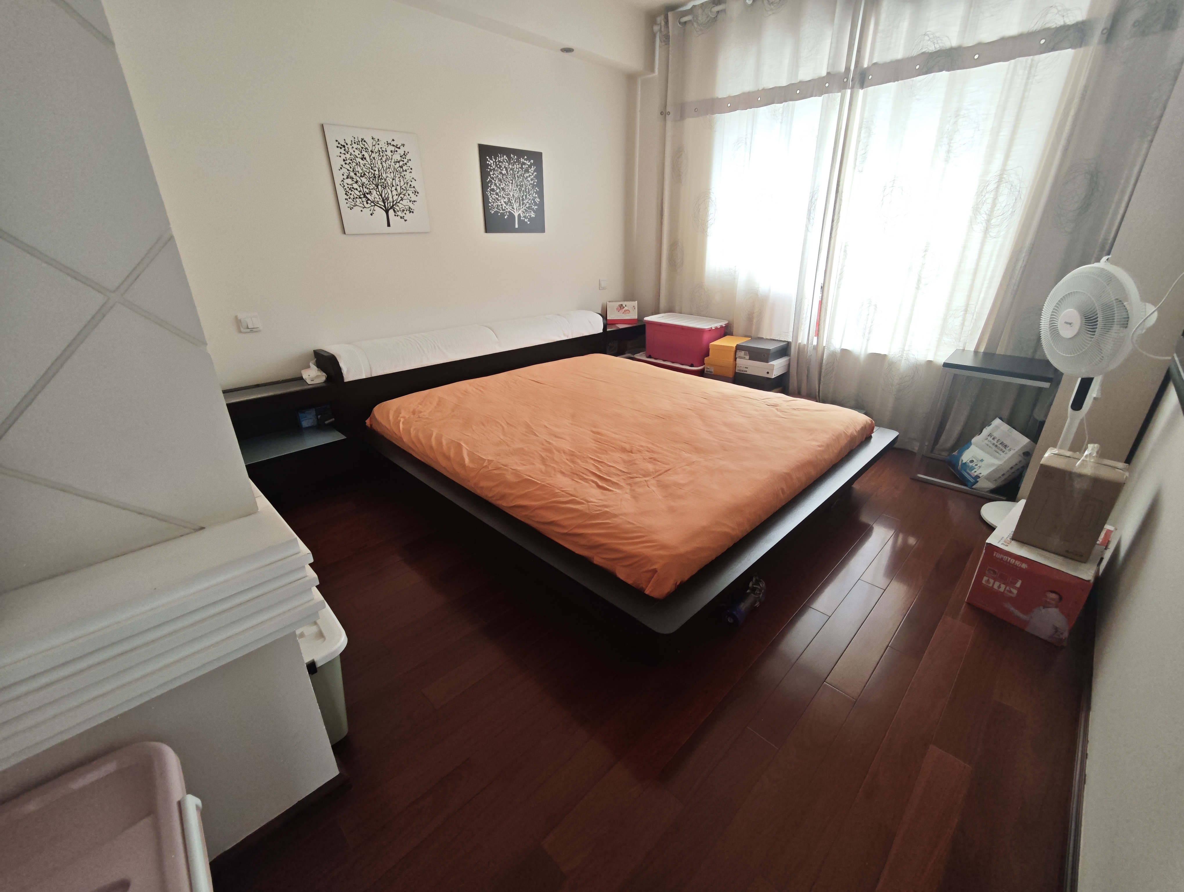 新城小区 3室2厅2卫 146m&sup2;