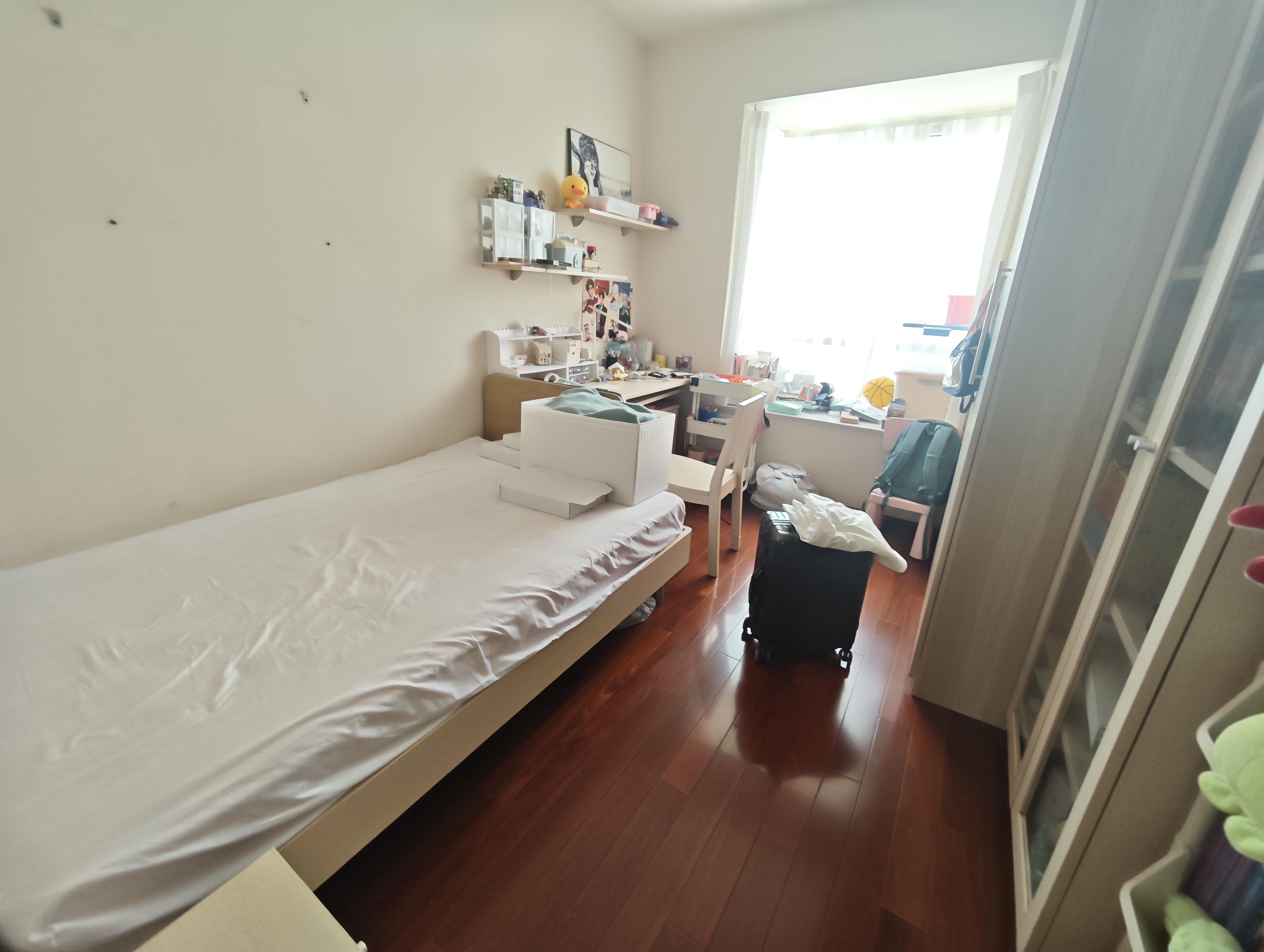 新城小区 3室2厅2卫 146m&sup2;