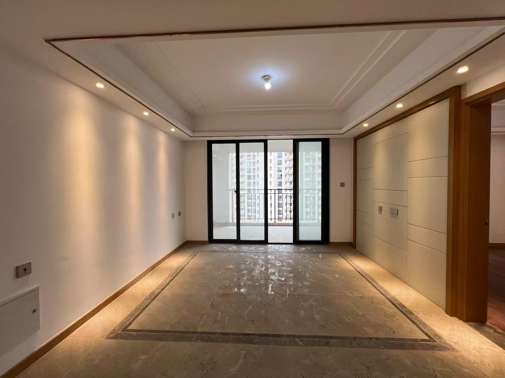 中南世纪花城三期 4室2厅2卫 146.08m&sup2;