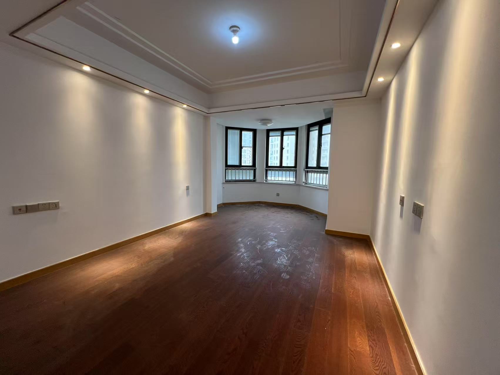 中南世纪花城三期 4室2厅2卫 146.08m&sup2;