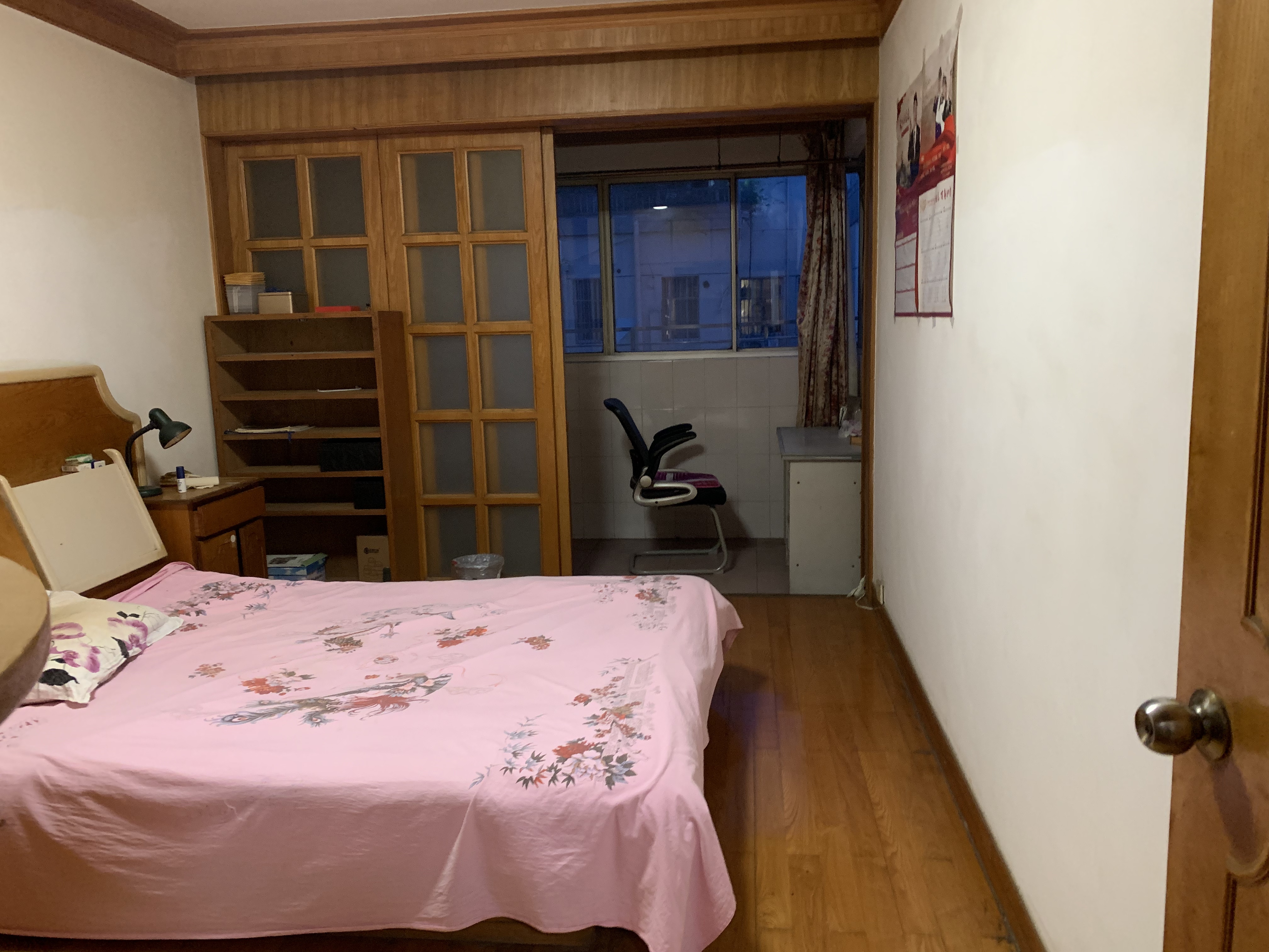 新桥新村 2室1厅1卫 73m&sup2;