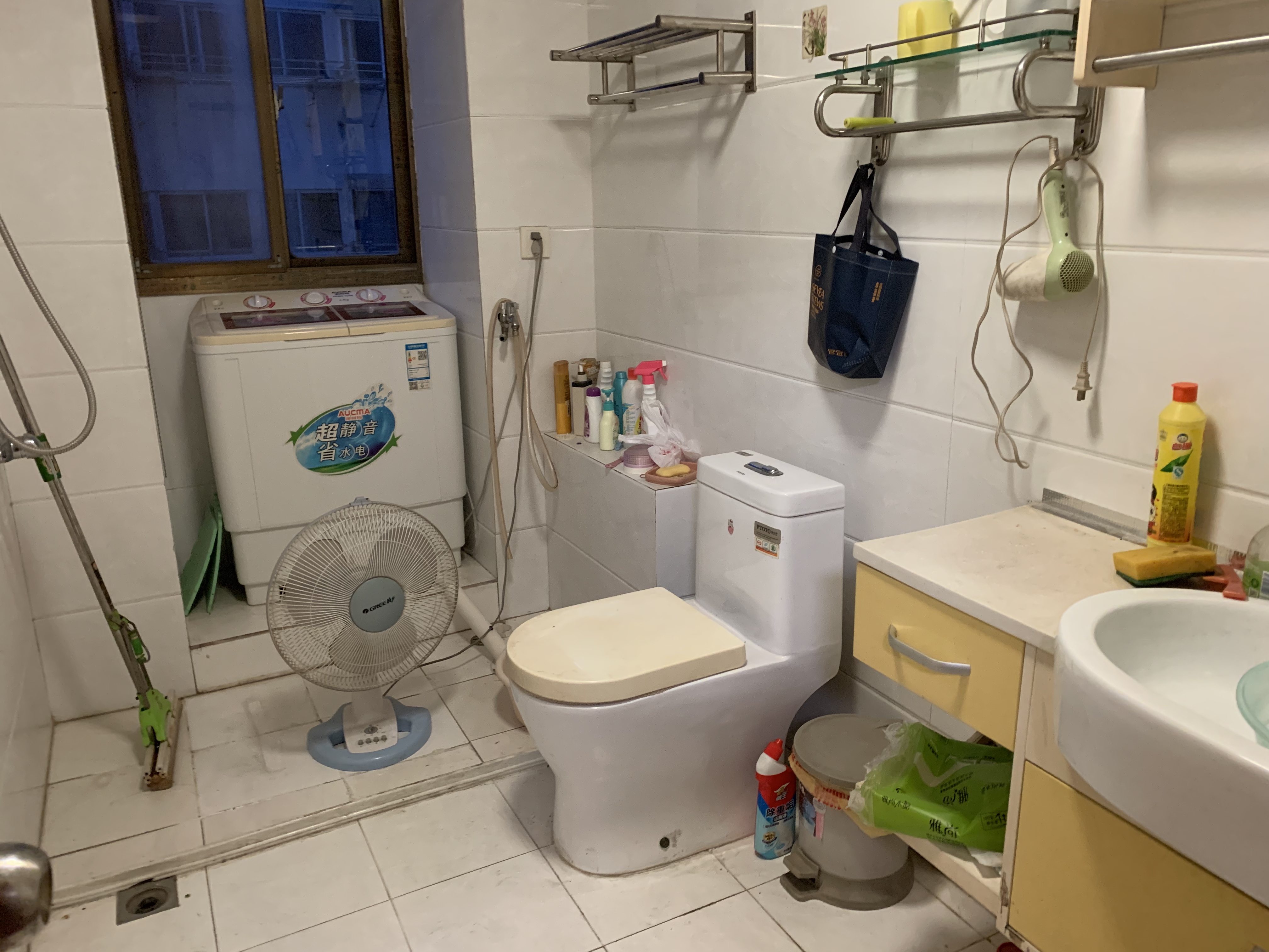 新桥新村 2室1厅1卫 73m&sup2;