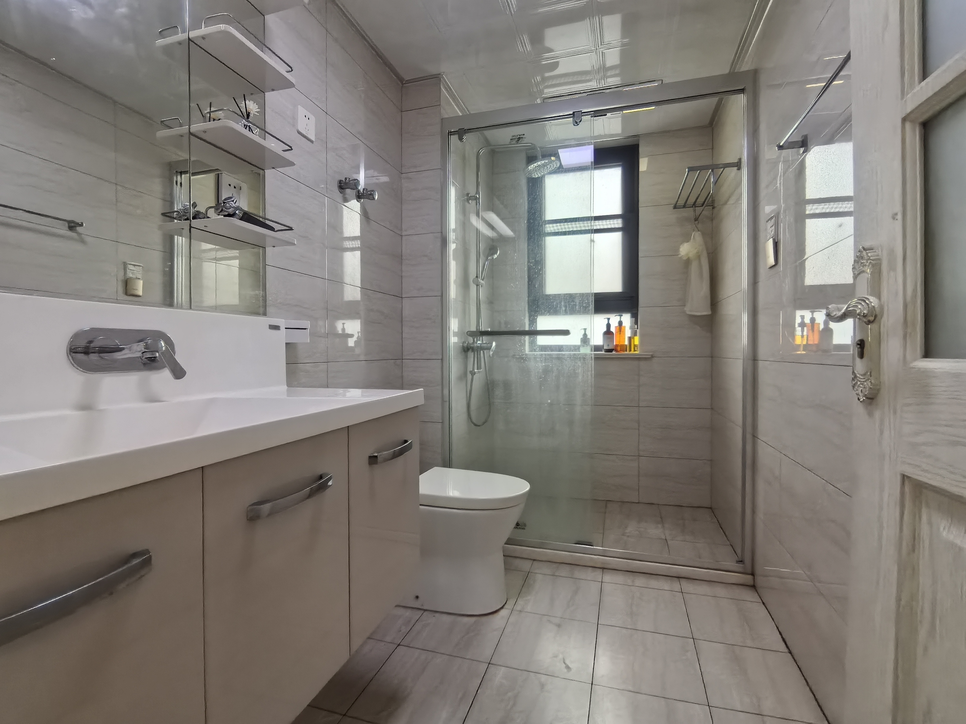 万达华府 3室2厅2卫 120.22m&sup2;
