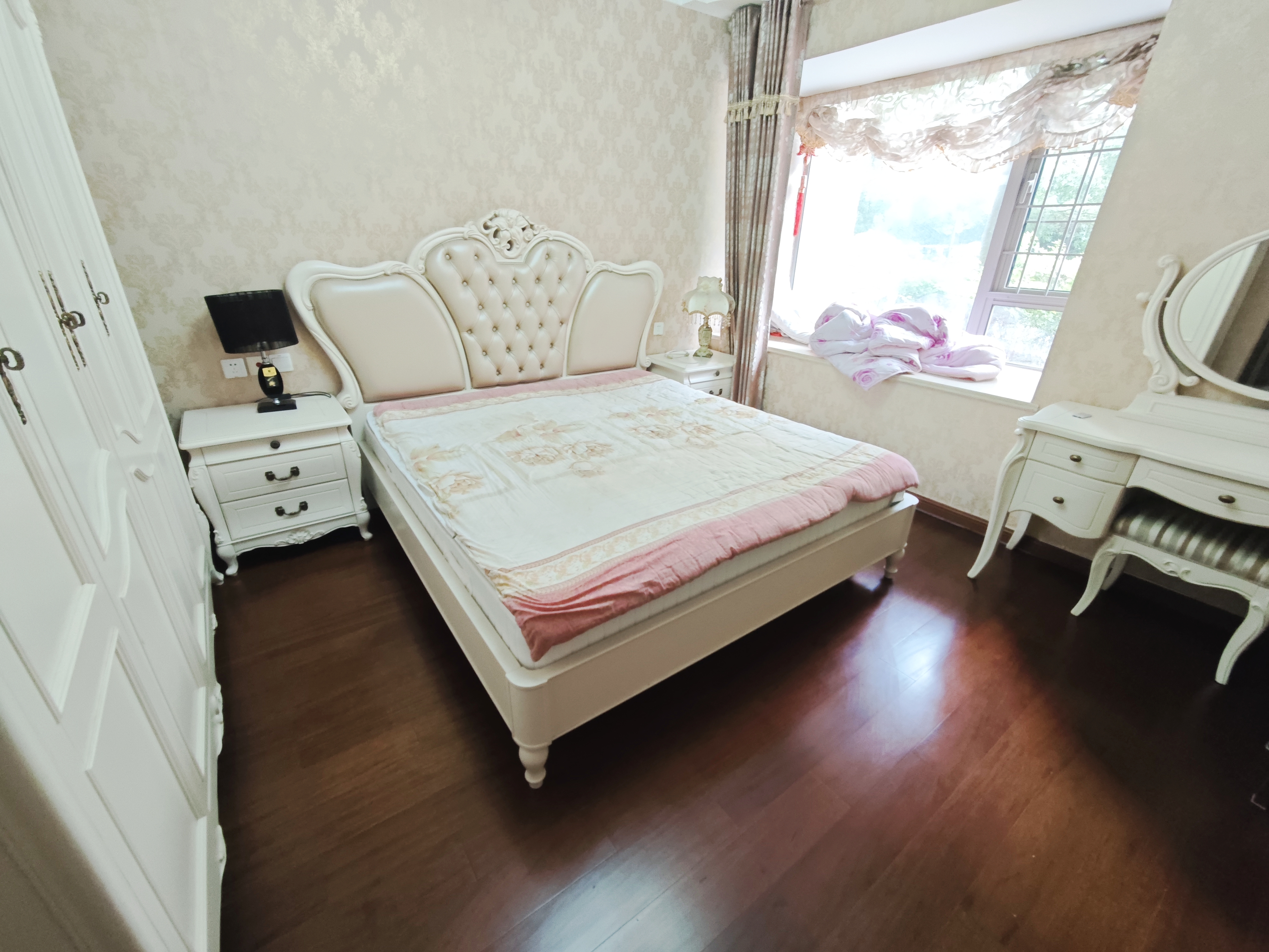 优山美地花园北区 3室2厅2卫 140m&sup2;