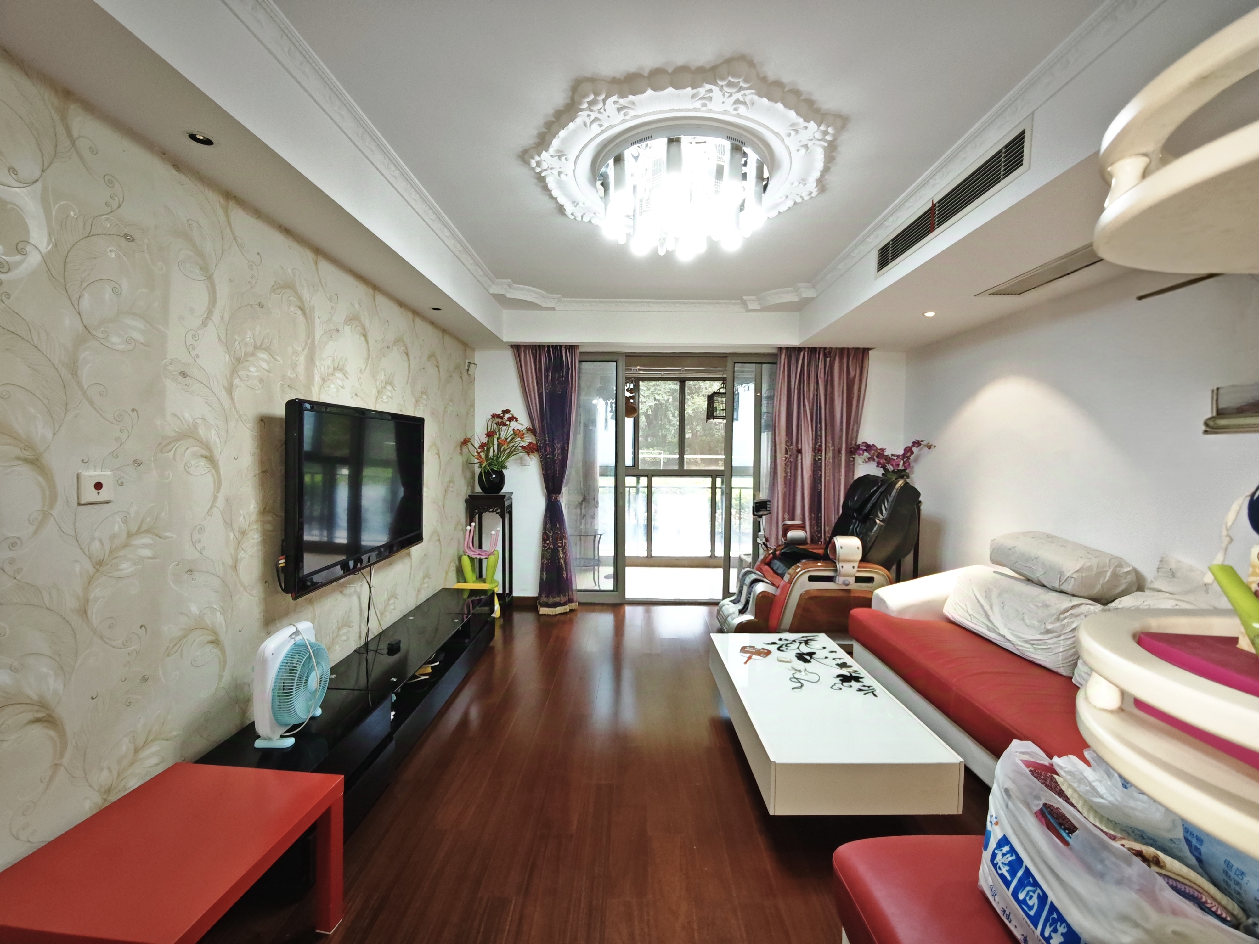 优山美地花园北区 3室2厅2卫 140m&sup2;