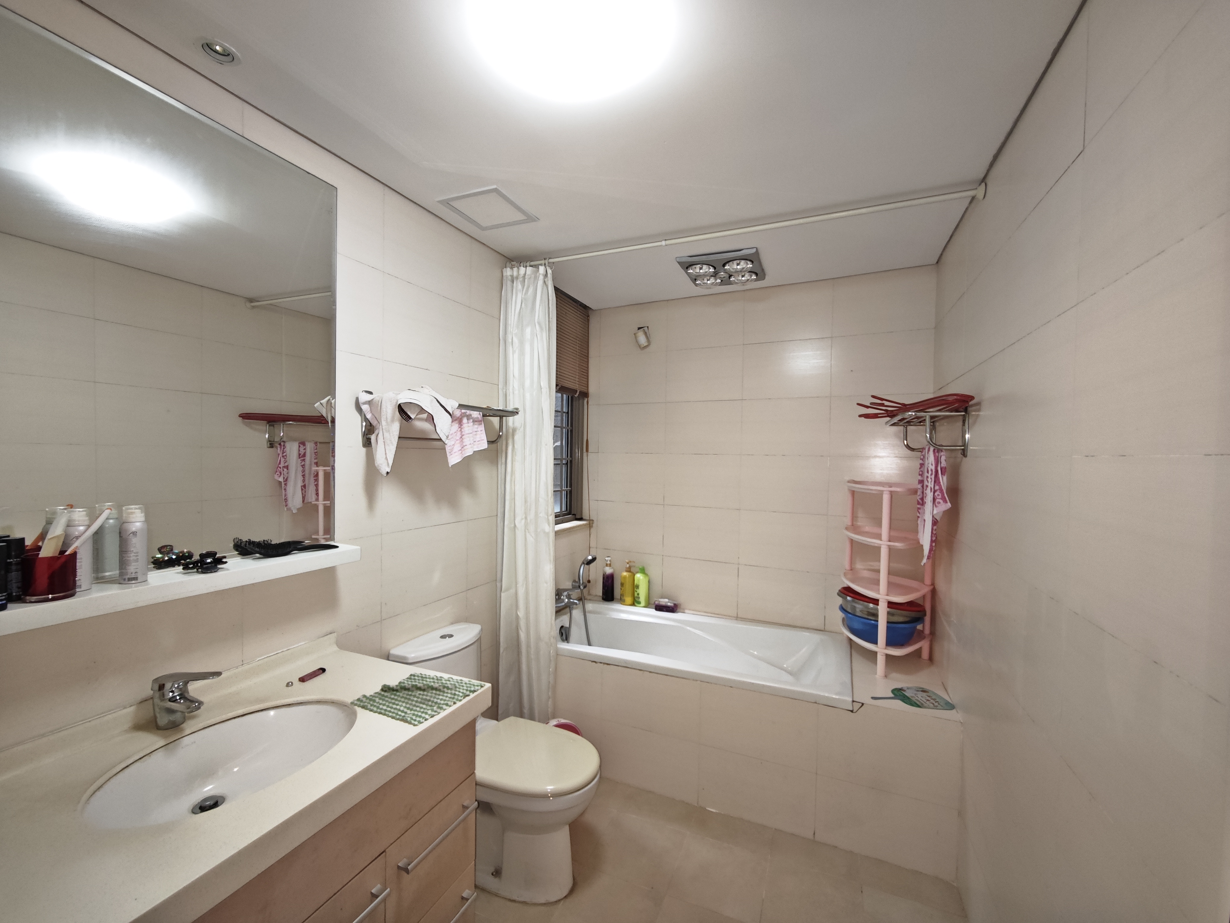 优山美地花园北区 3室2厅2卫 140m&sup2;