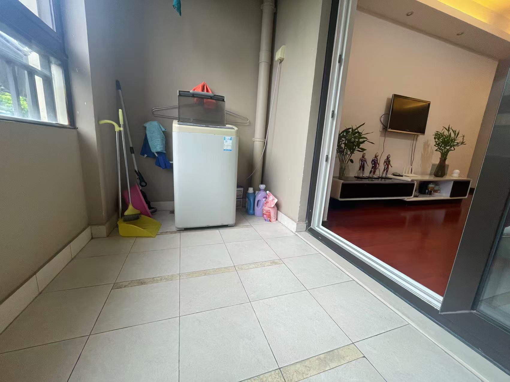万科金域蓝湾 3室2厅1卫 108m&sup2;