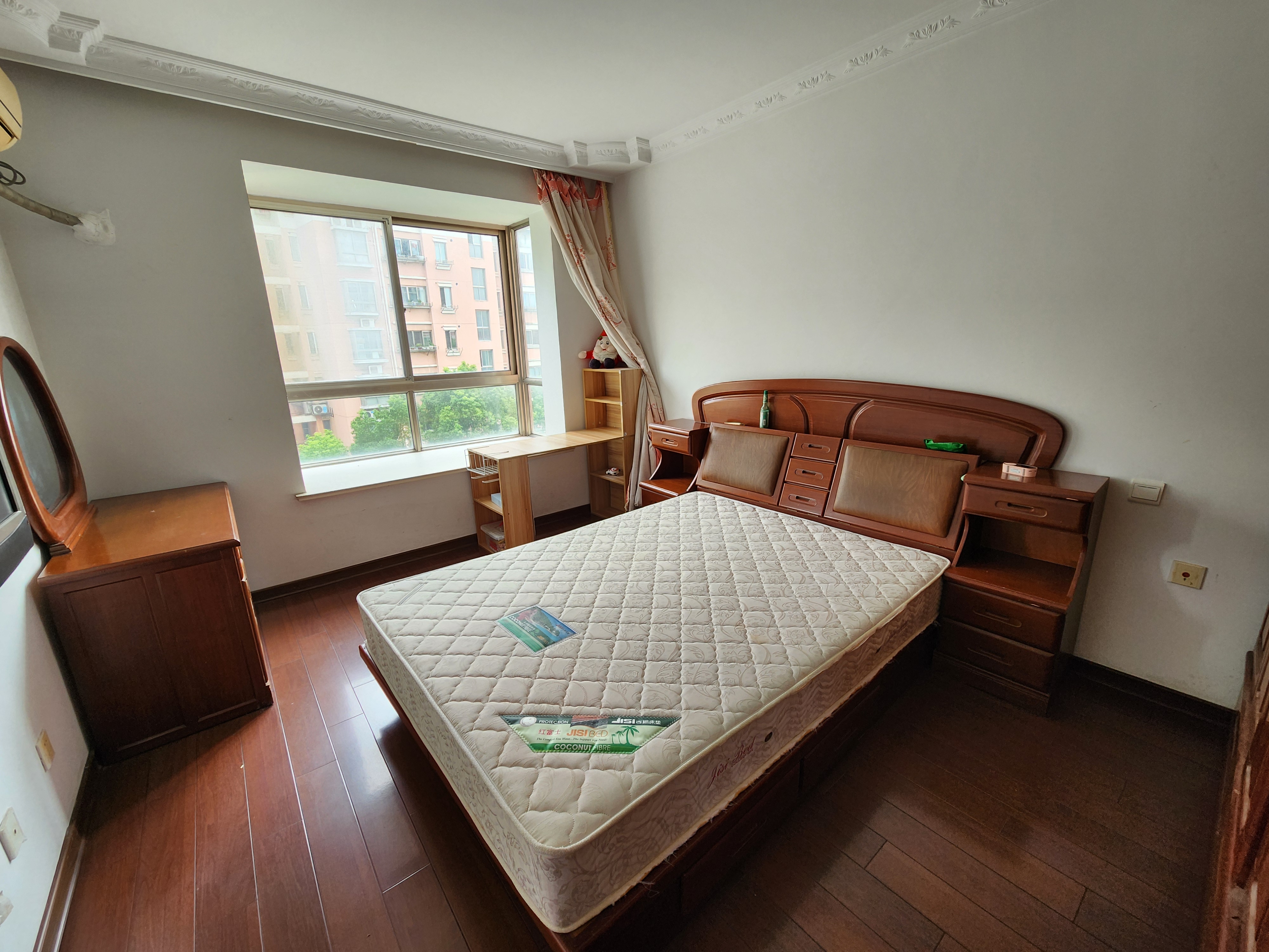 濠滨花园 2室2厅1卫 95m&sup2;