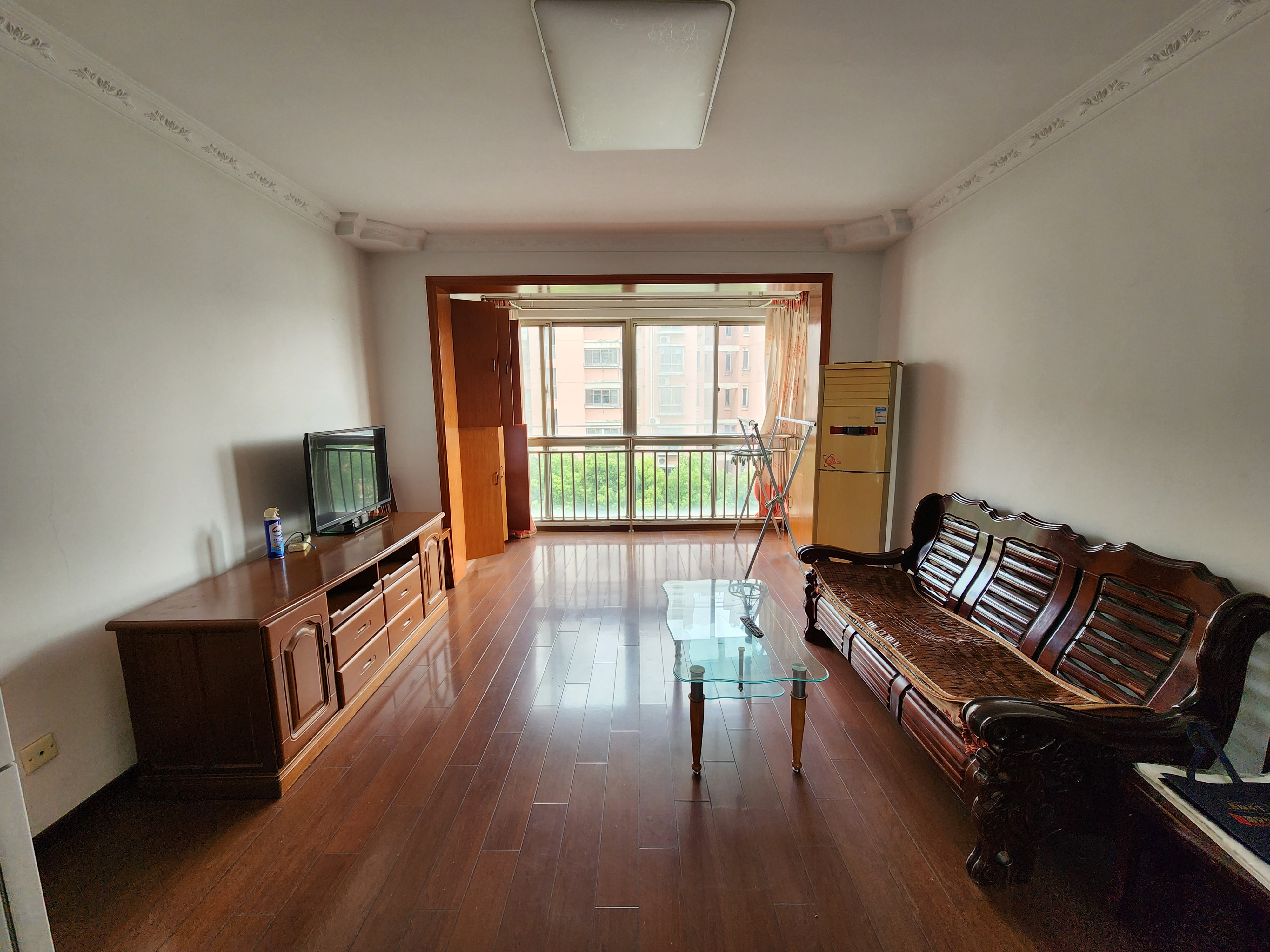 濠滨花园 2室2厅1卫 95m&sup2;