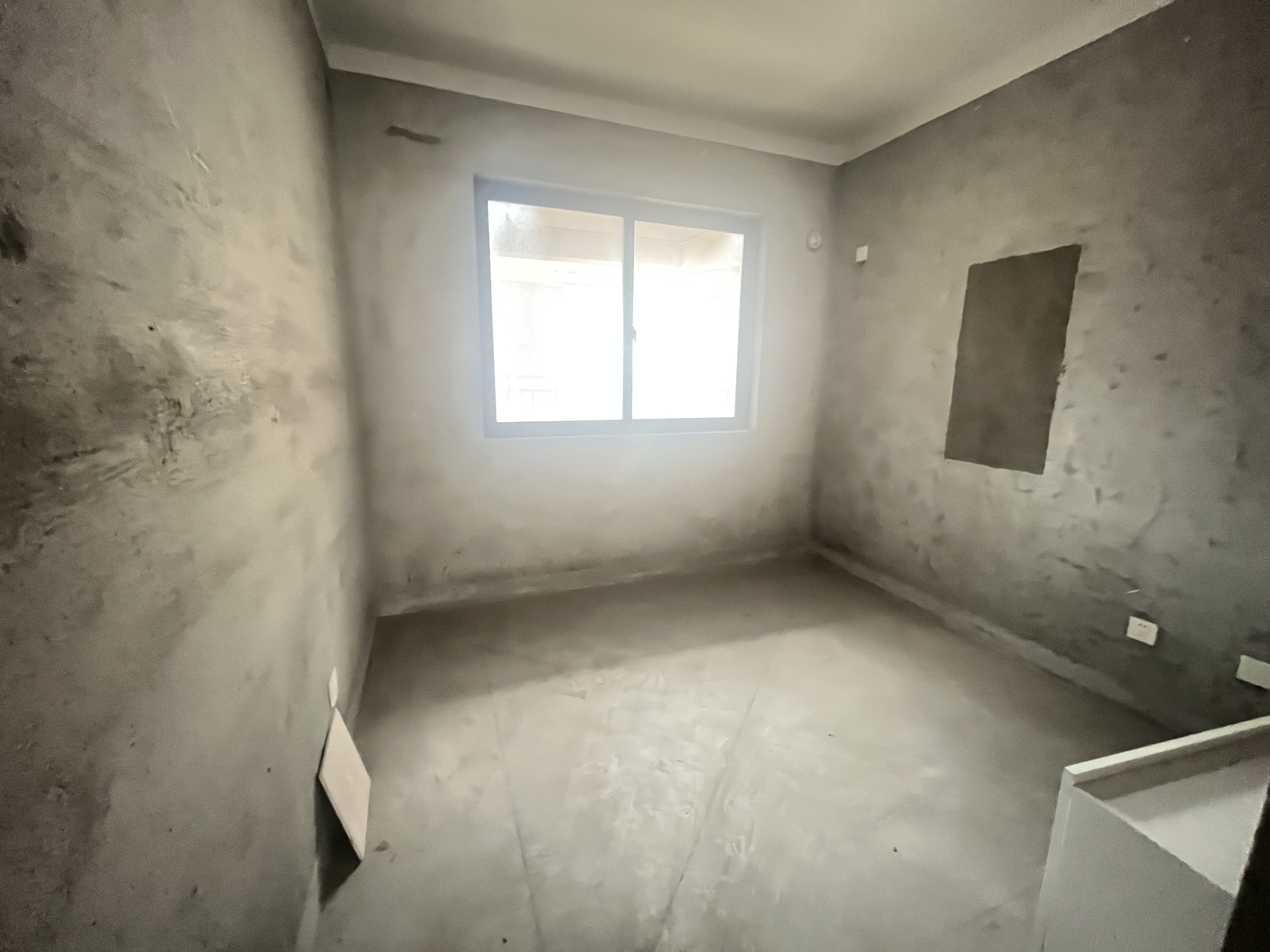 华强城 3室2厅1卫 109.3m&sup2;