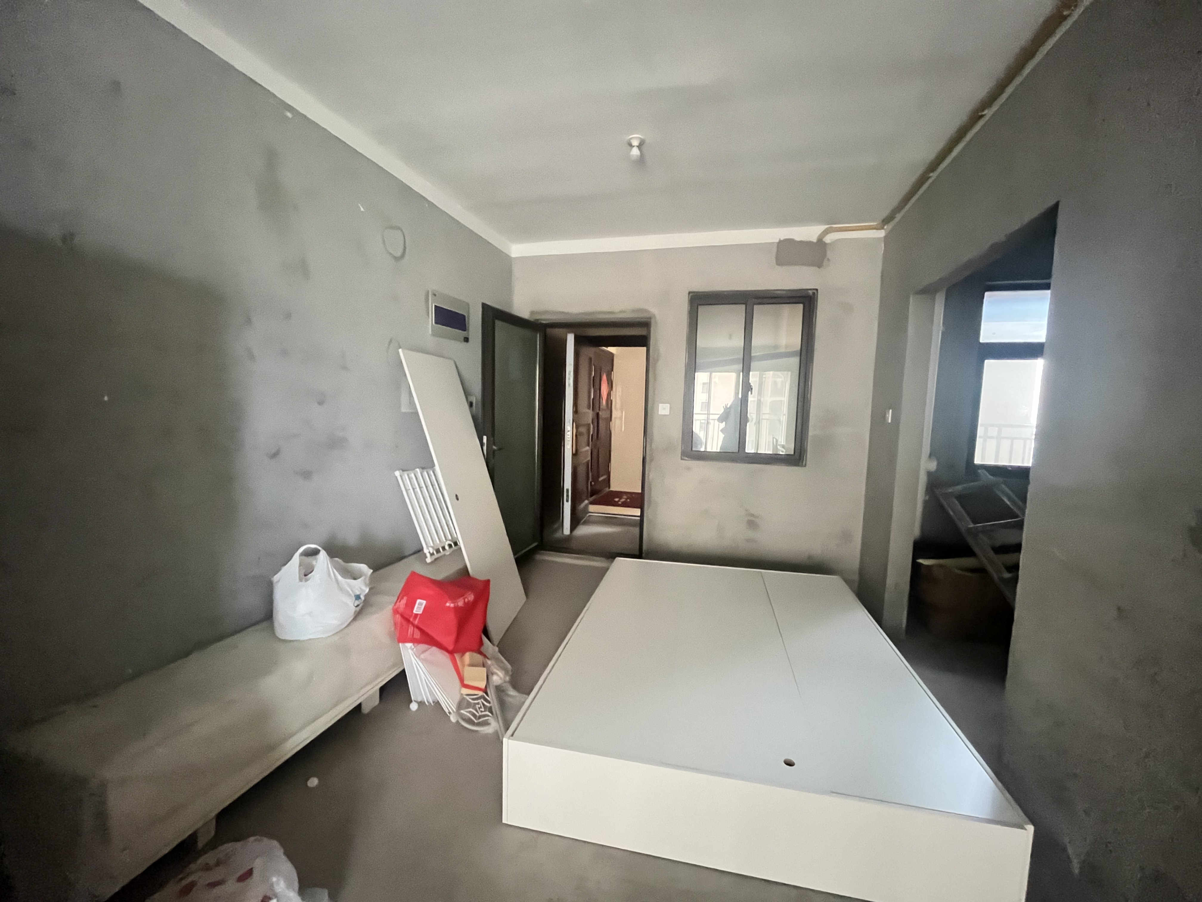 华强城 3室2厅1卫 109.3m&sup2;