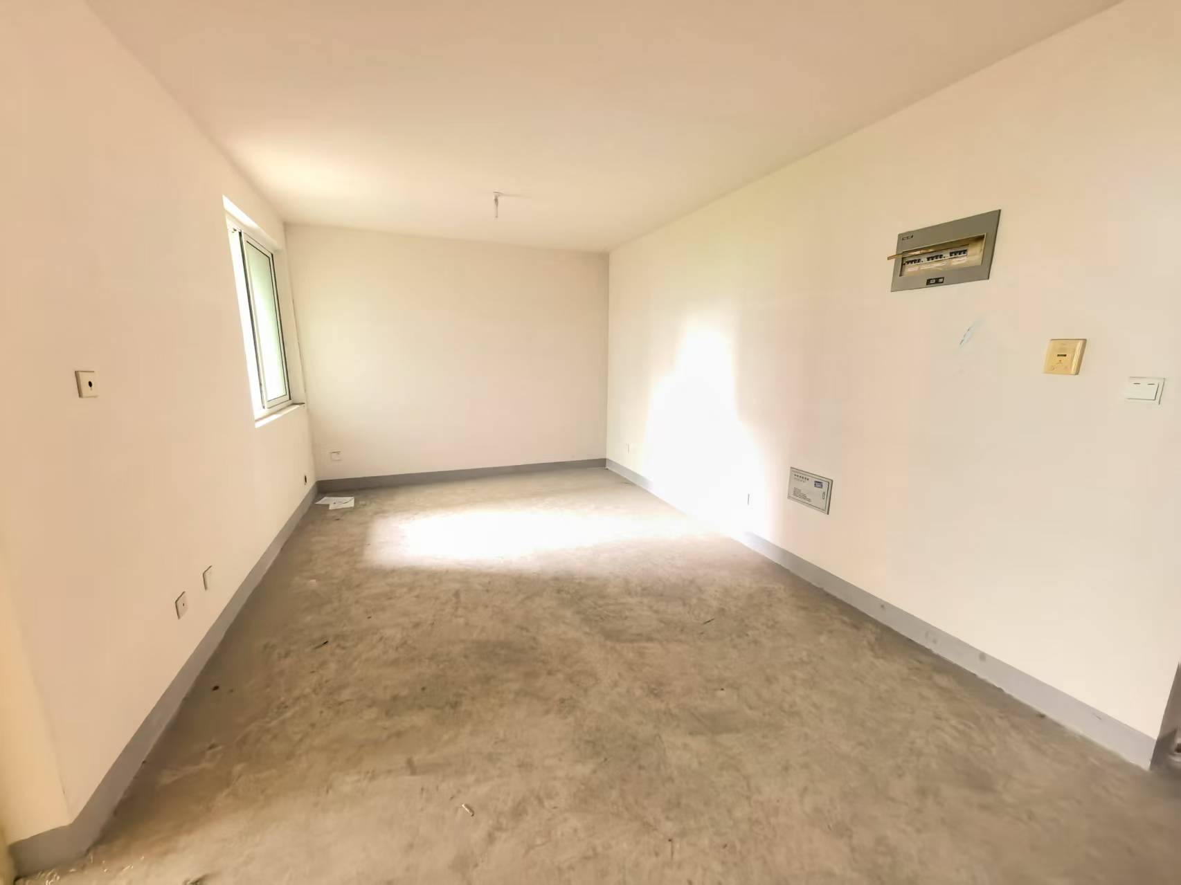 惠泽苑 2室2厅1卫 83m²