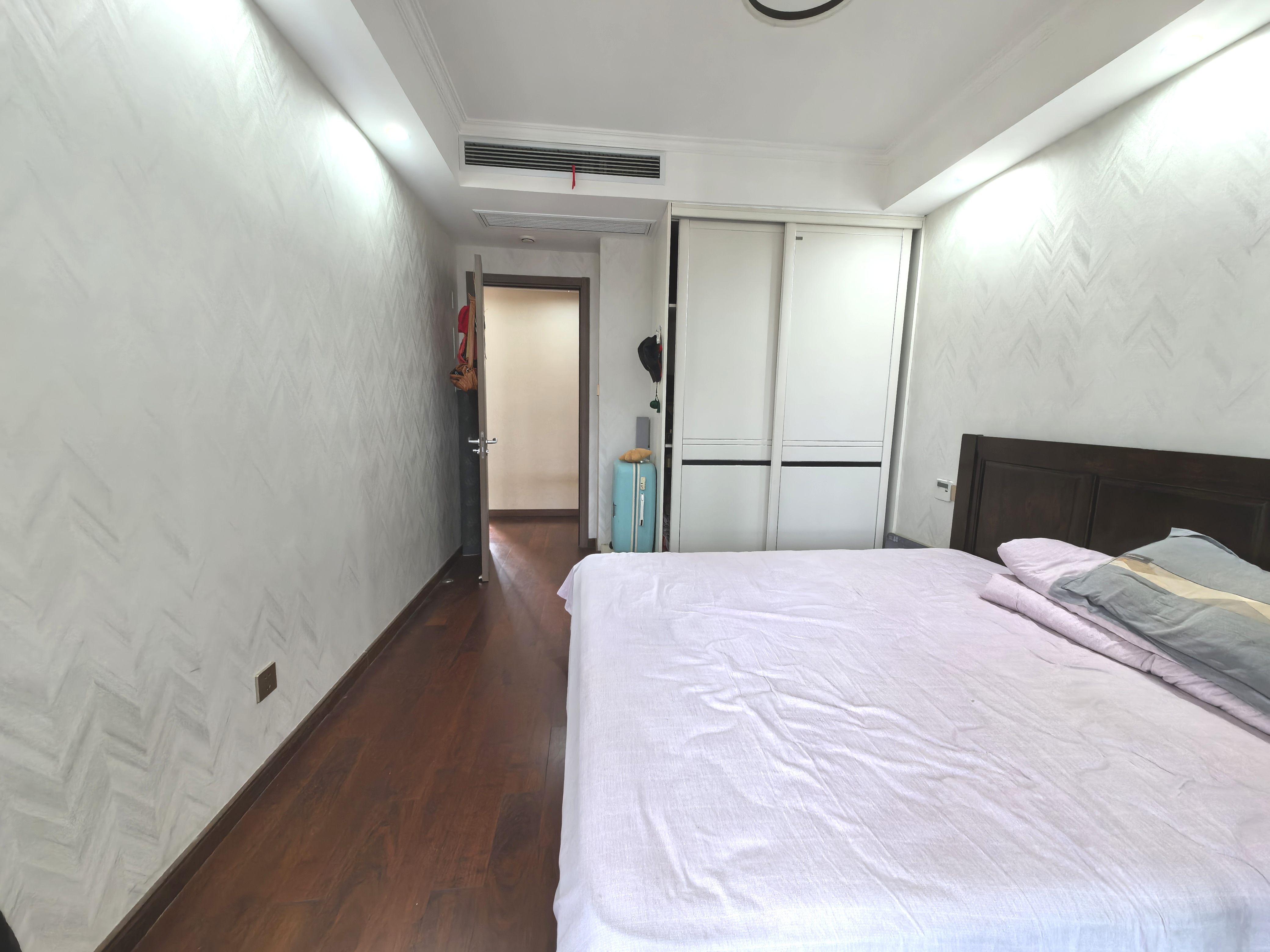 万科白鹭郡 3室2厅2卫 120m&sup2;