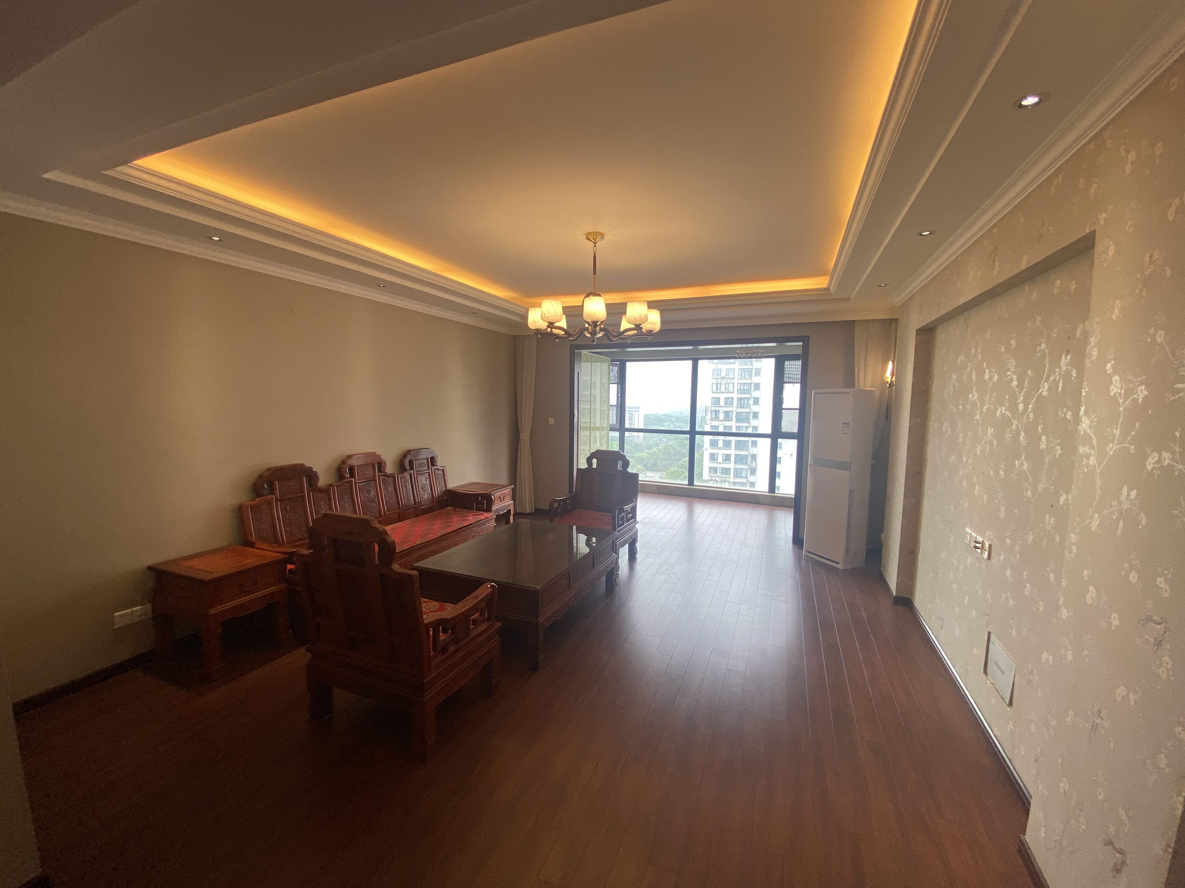 中南世纪城北区 3室2厅2卫 166.99m²