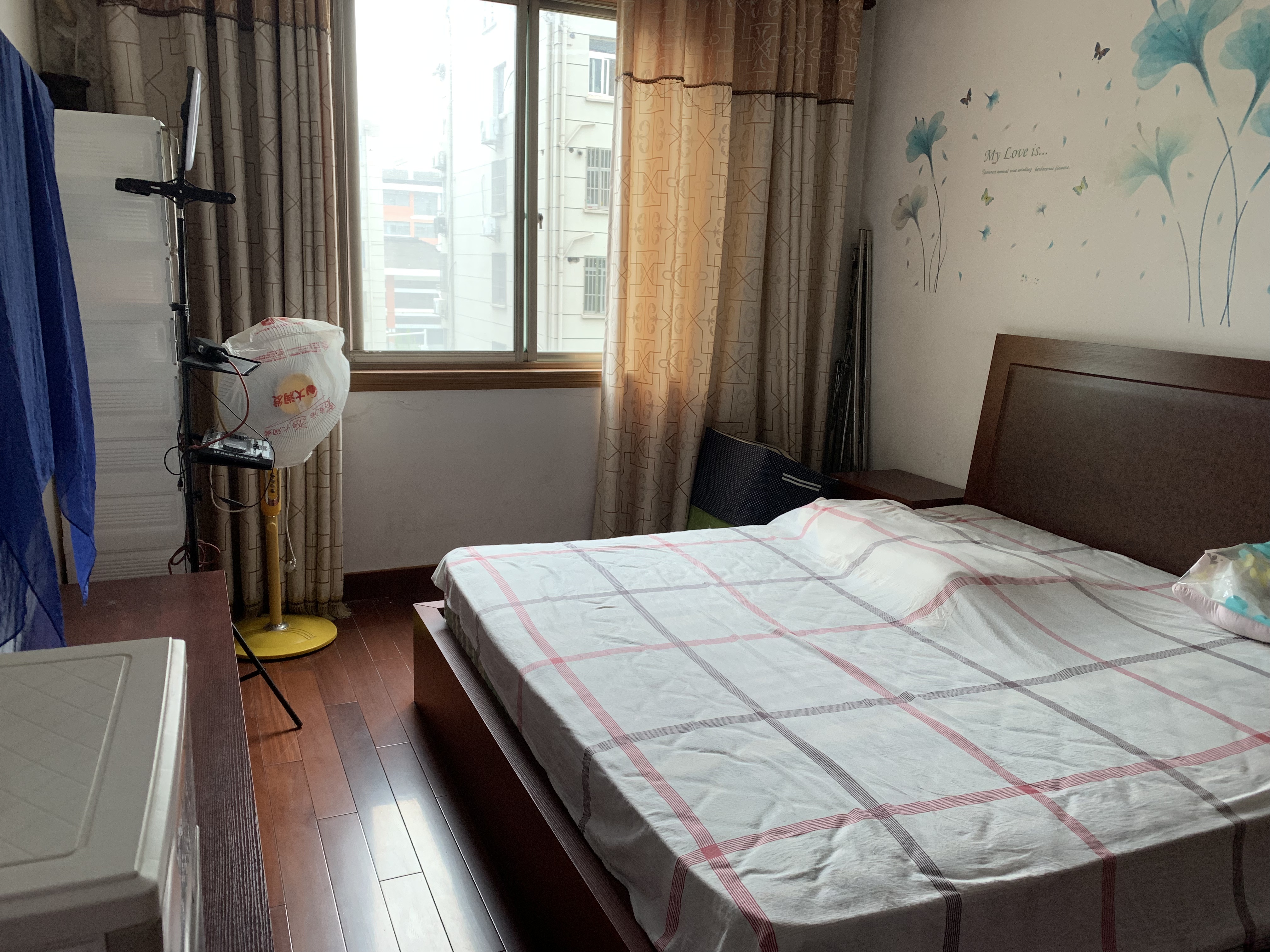中南苑 3室1厅1卫 74.82m&sup2;