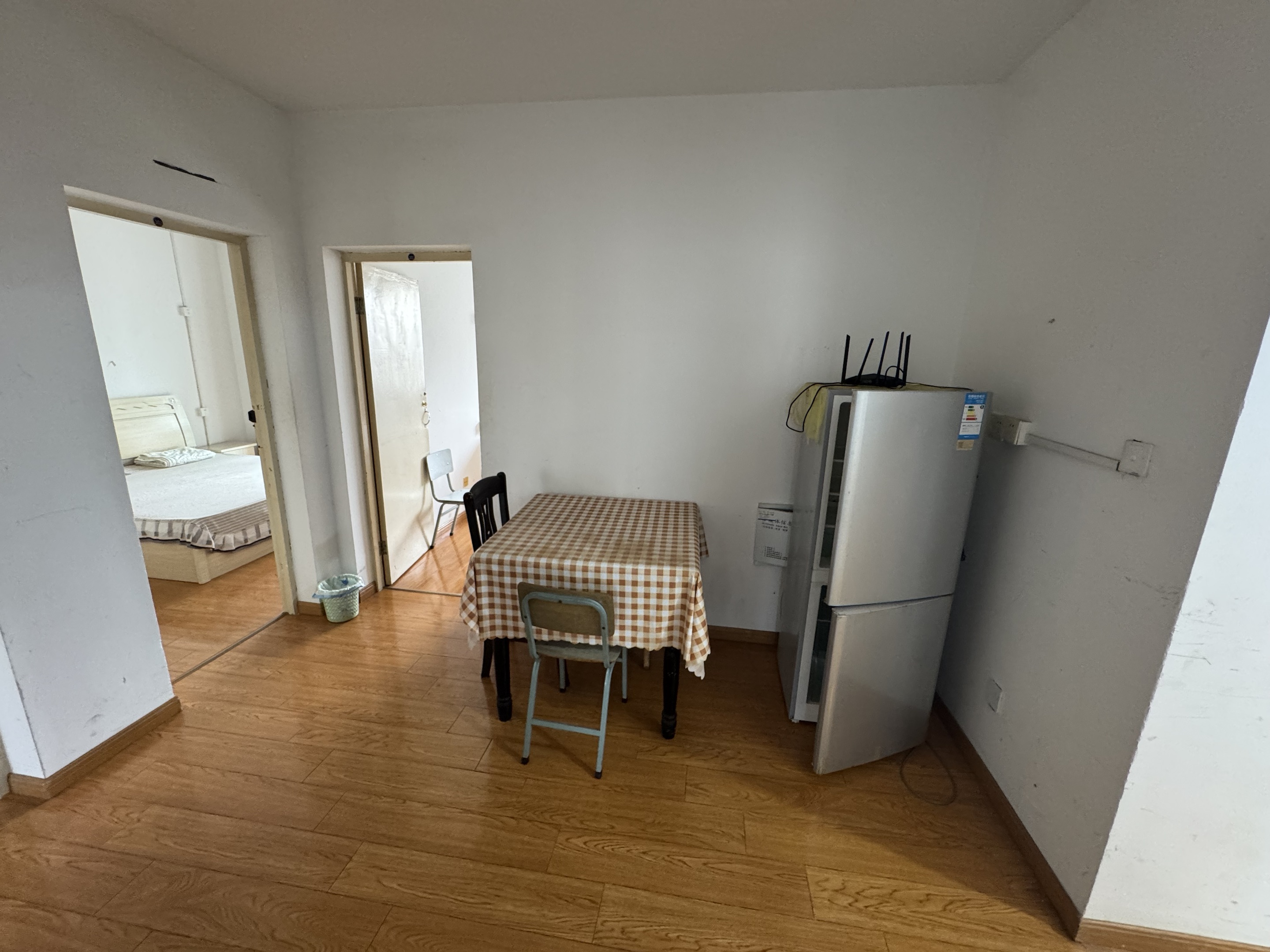 学士府 4室1厅1卫 112.00m²