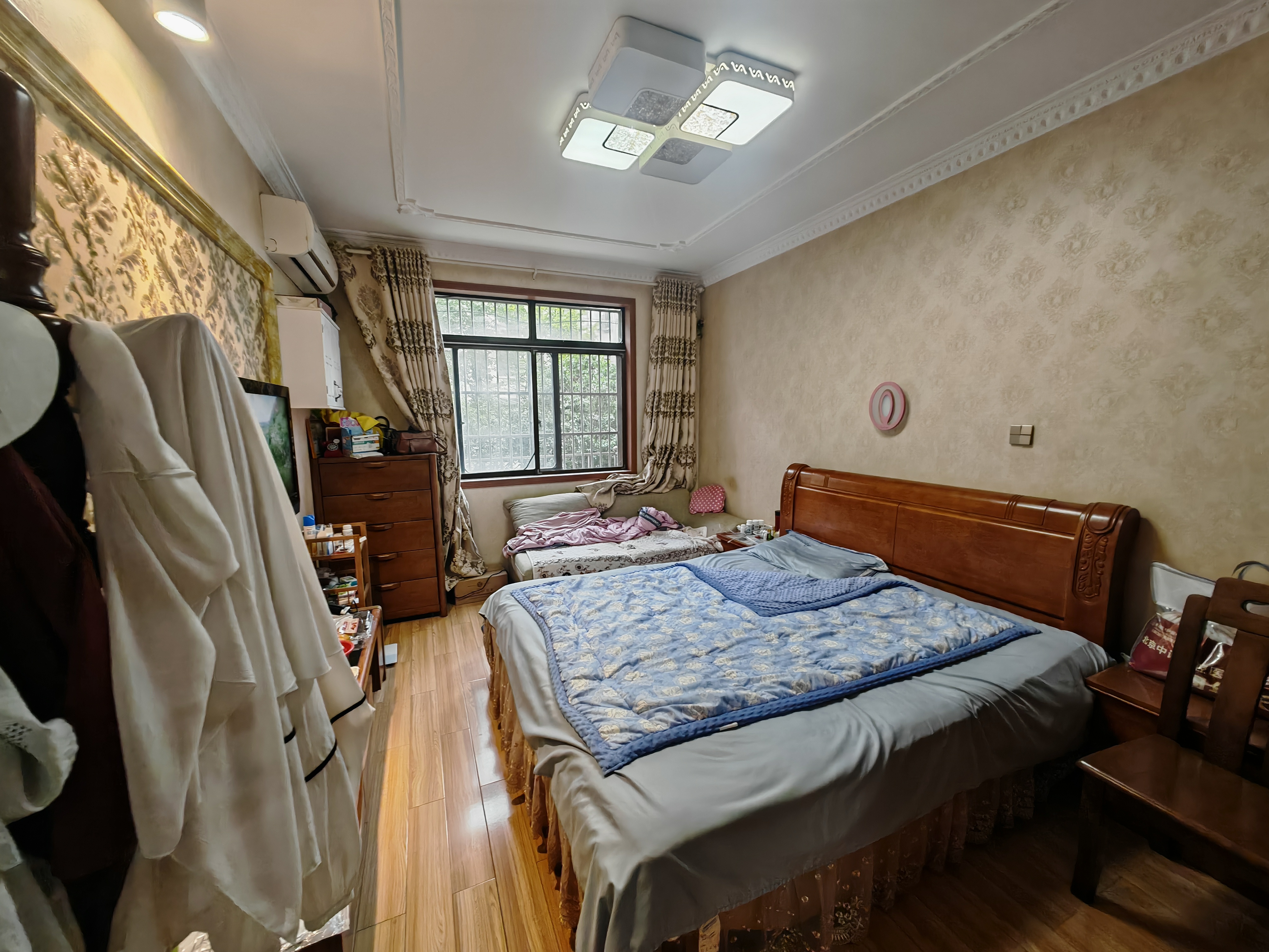 八角亭小区 2室1厅1卫 72m&sup2;