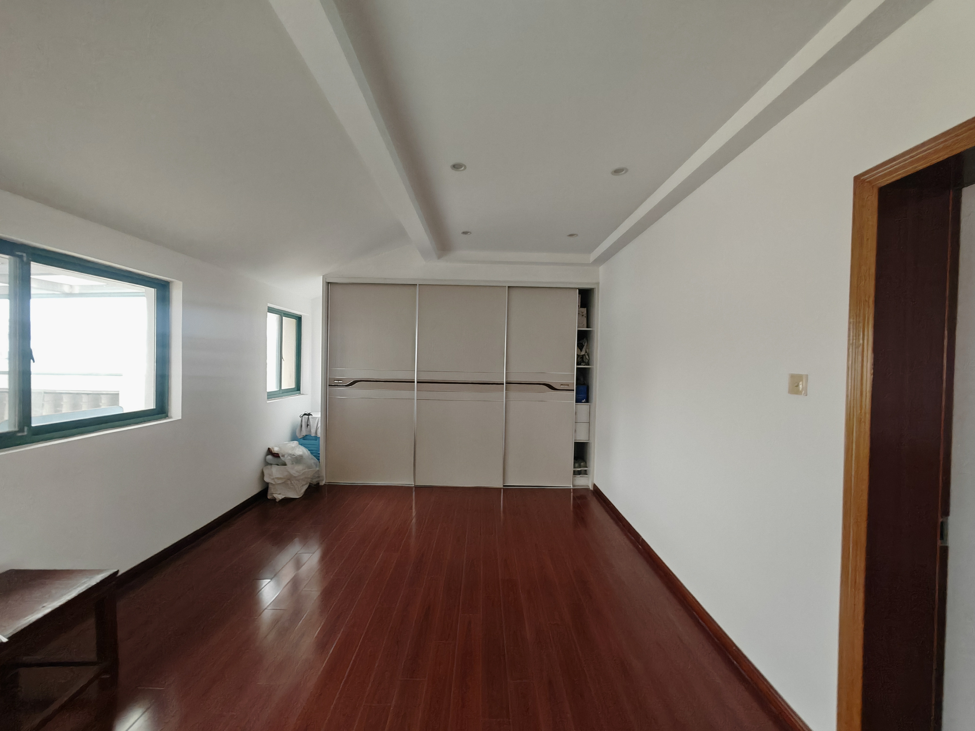 华德大唐花苑 3室2厅1卫 99m&sup2;