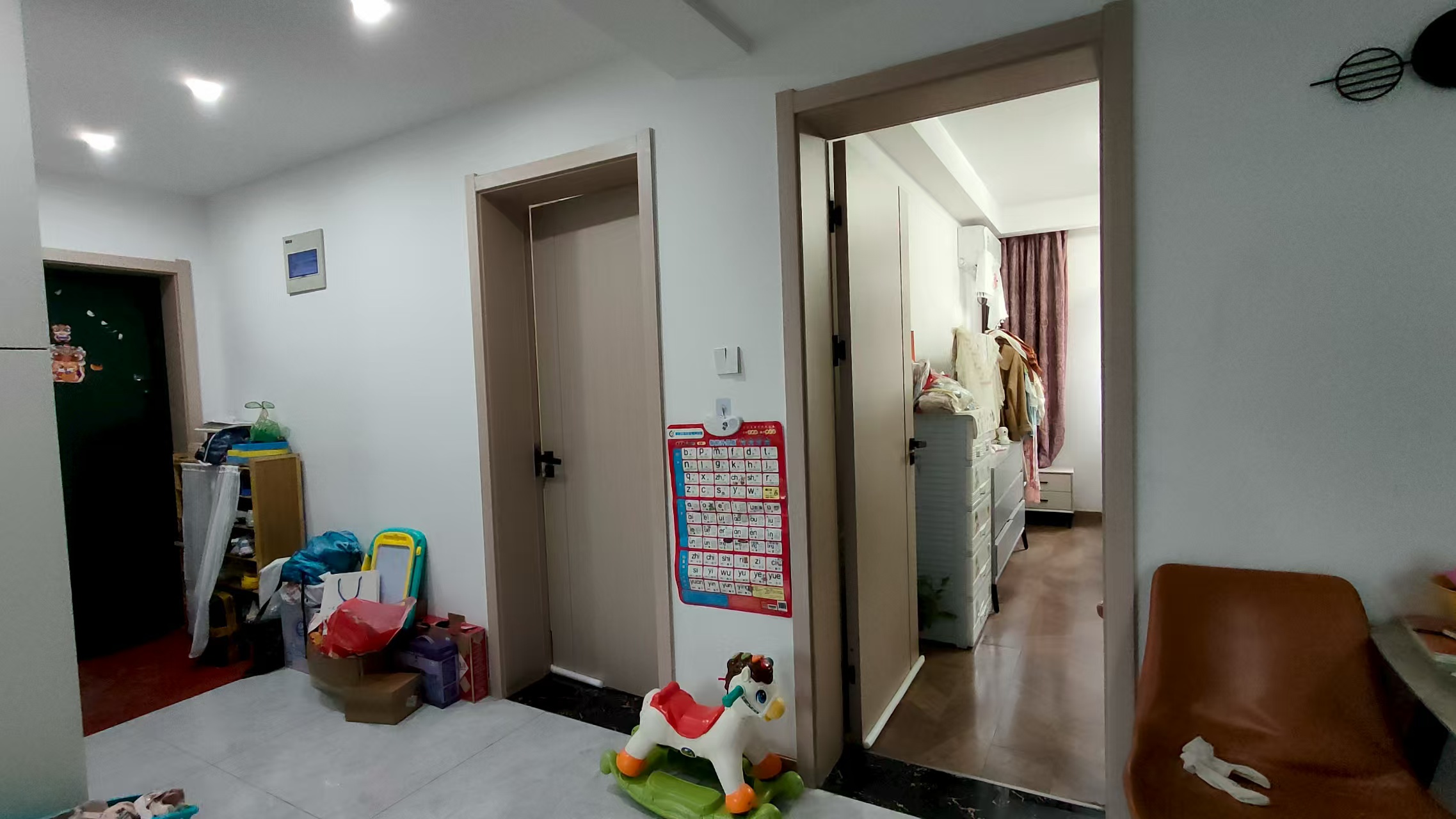 银花苑 3室1厅1卫 83m&sup2;