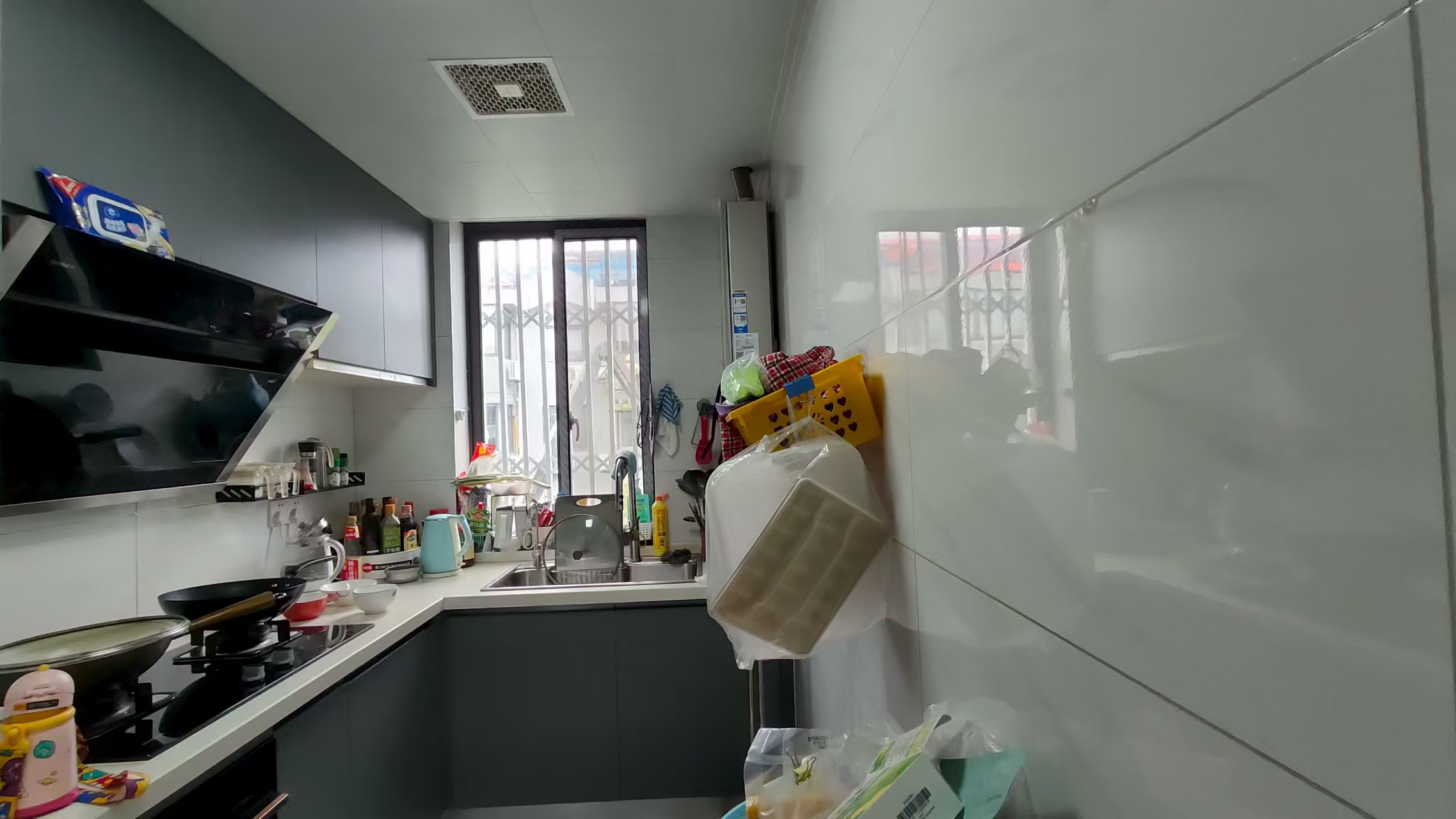 银花苑 3室1厅1卫 83m&sup2;