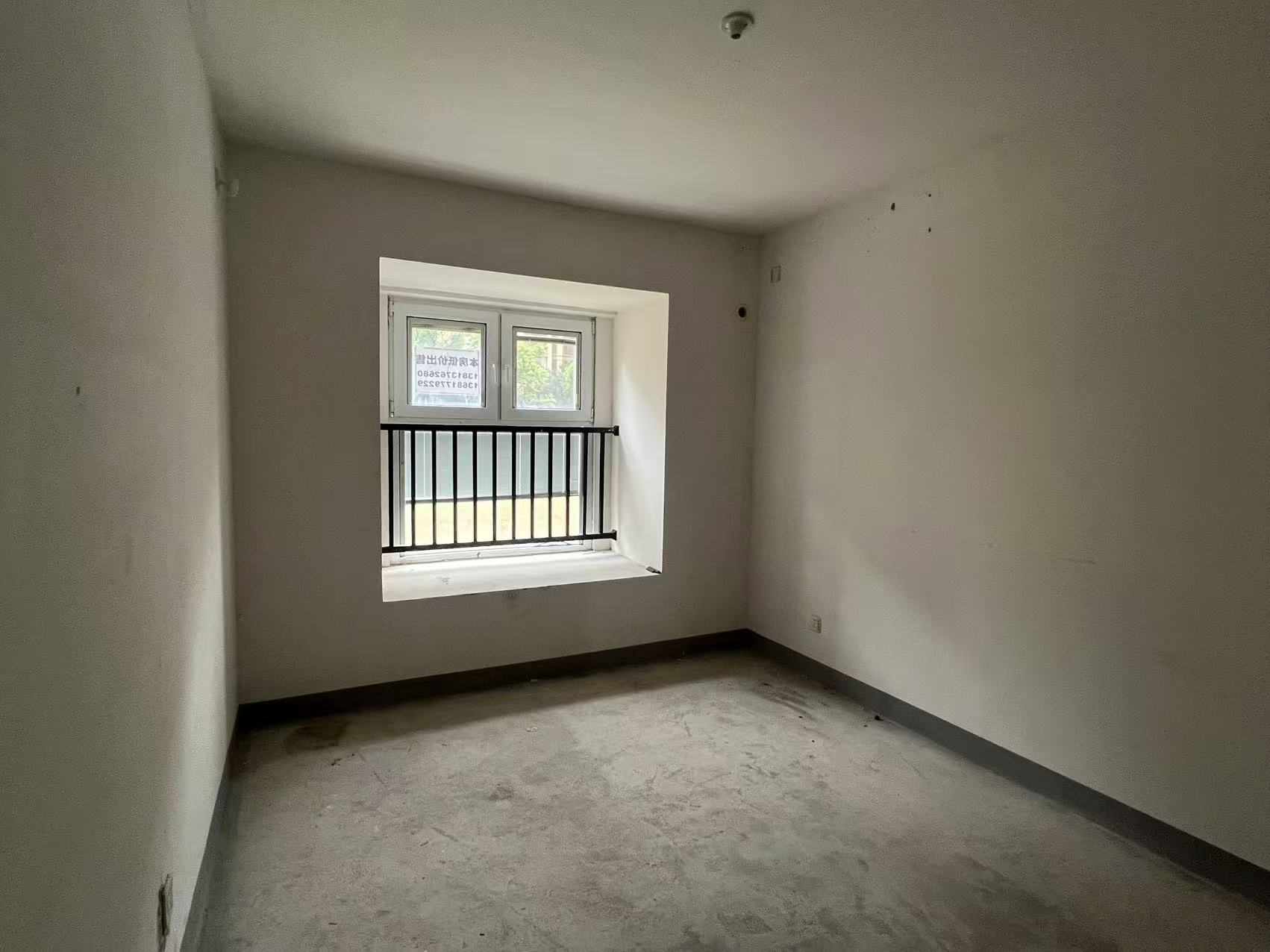 世茂九龙庭 2室2厅1卫 90m&sup2;