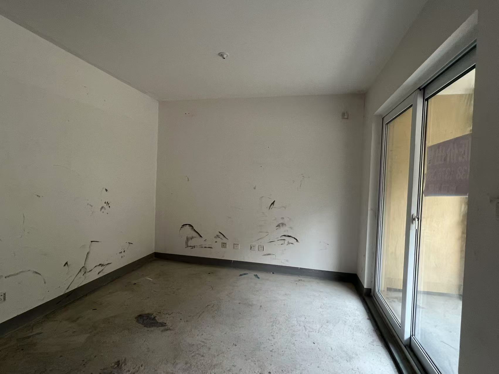 世茂九龙庭 2室2厅1卫 90m²