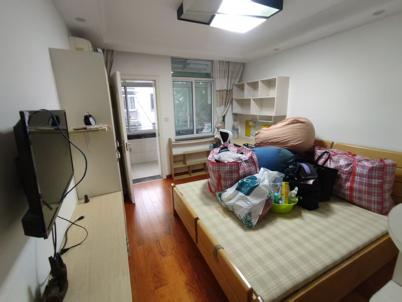 解放新村 2室1厅1卫 70m&sup2;