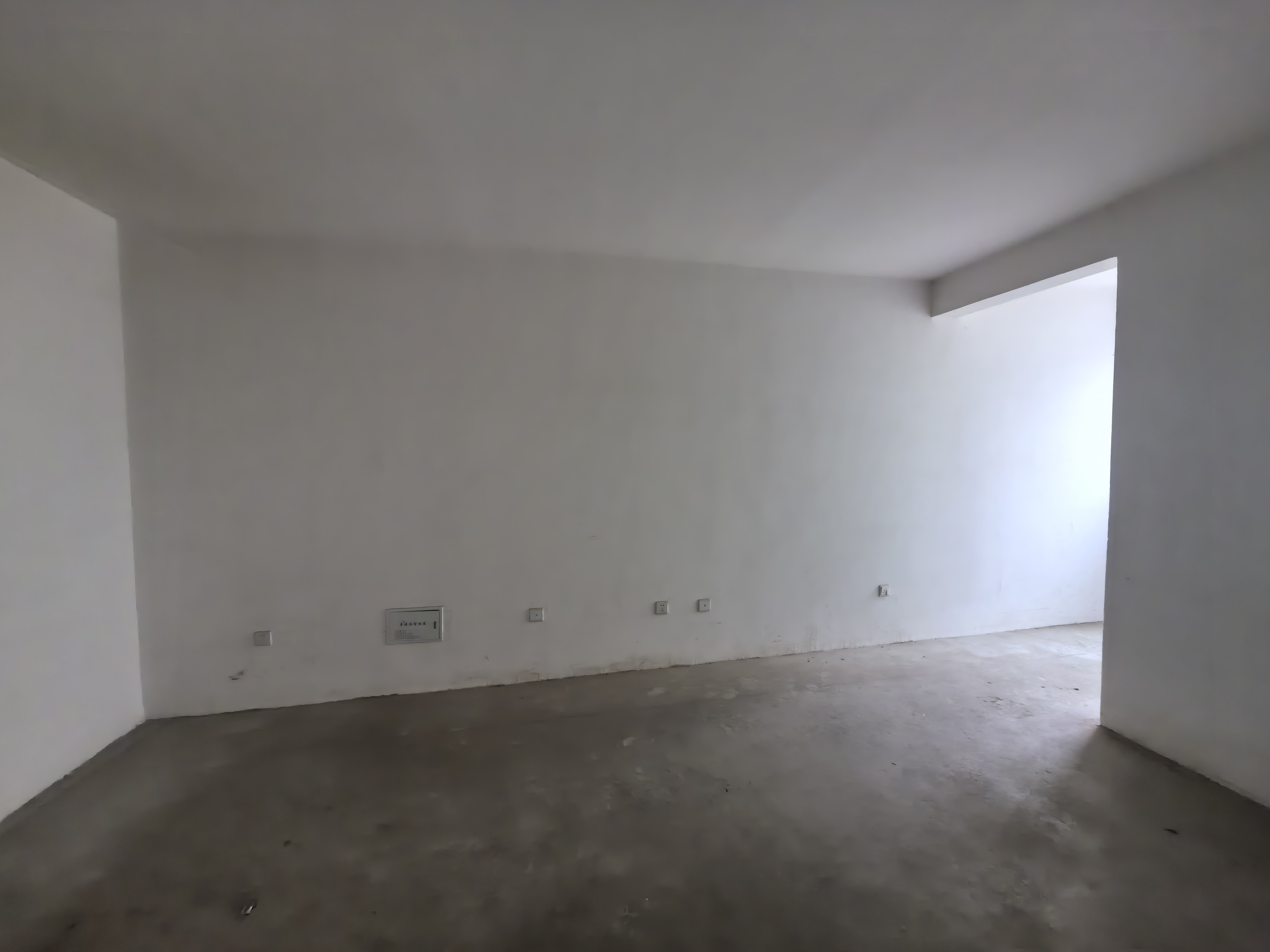 天霞苑 2室2厅1卫 77.00m²
