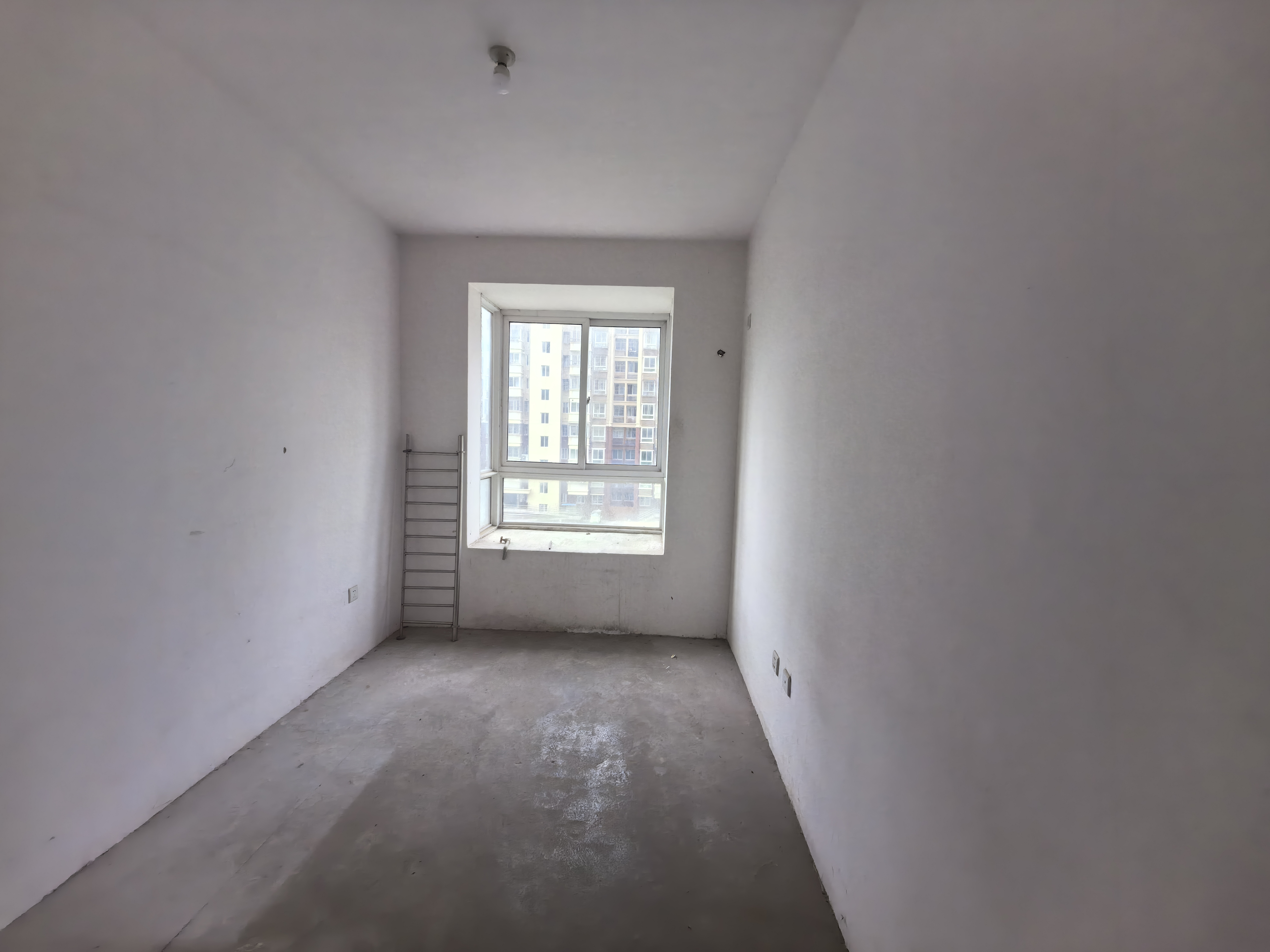 天霞苑 2室2厅1卫 77.00m&sup2;