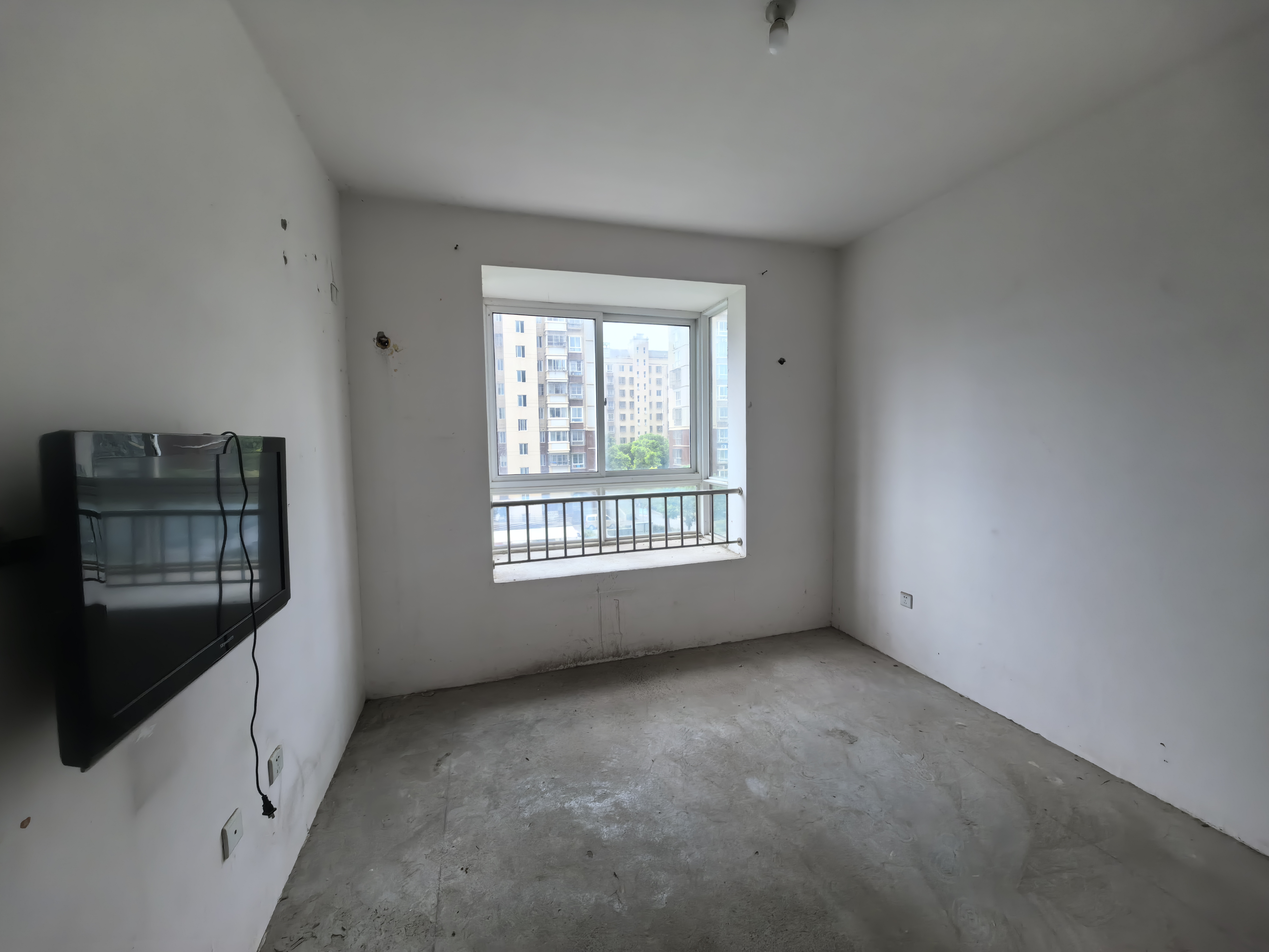 天霞苑 2室2厅1卫 77.00m&sup2;