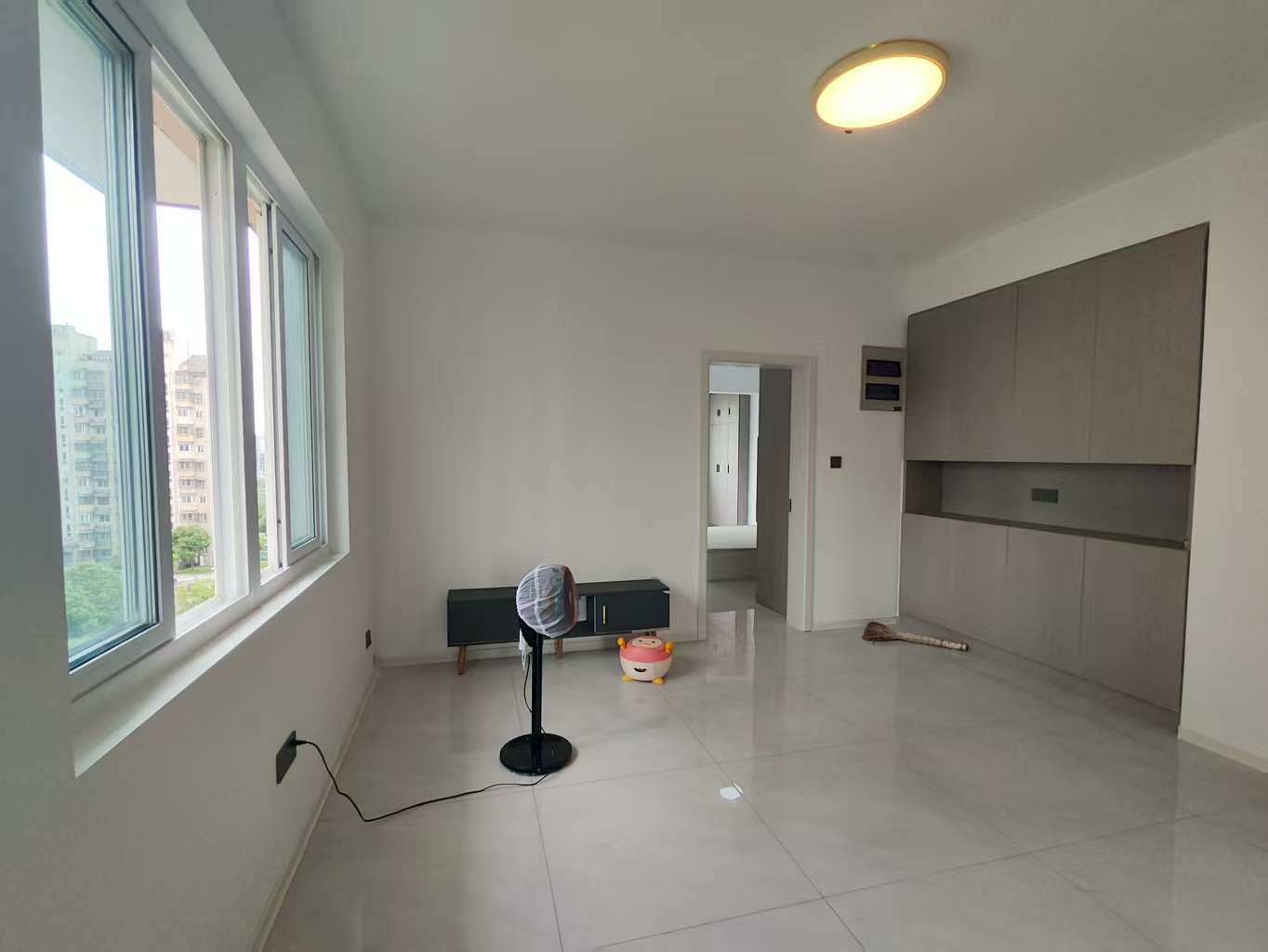 天香苑 1室1厅1卫 60m&sup2;