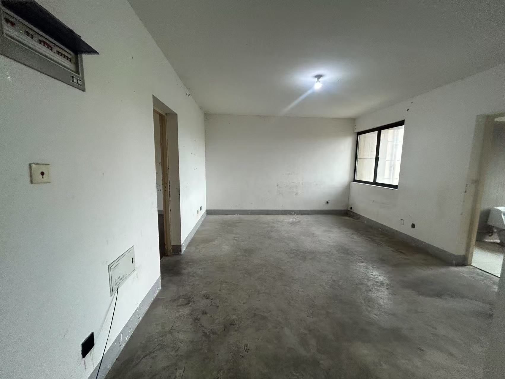 外滩花苑 3室1厅1卫 115.00m²