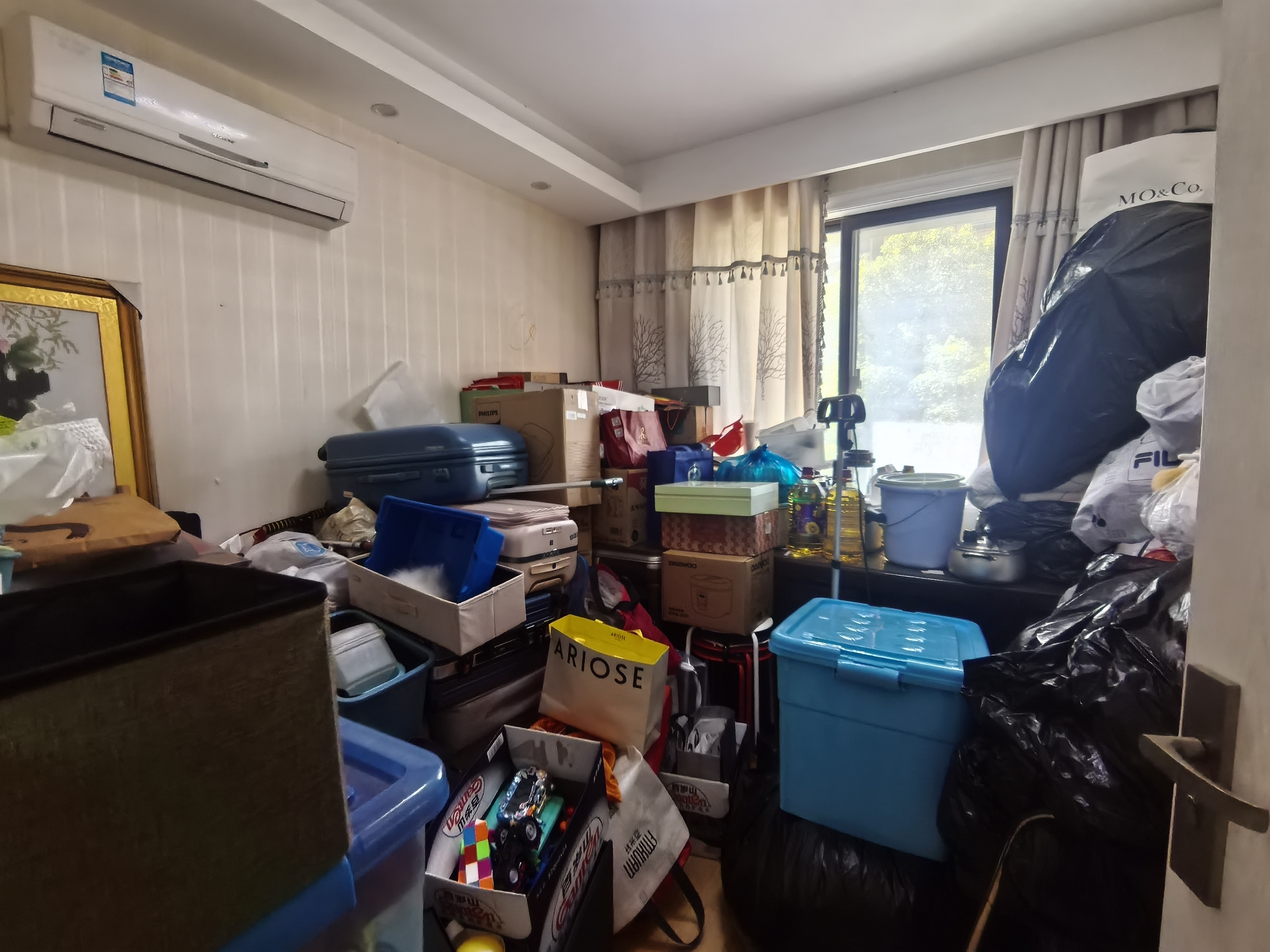 保利香槟国际 3室2厅2卫 137m&sup2;