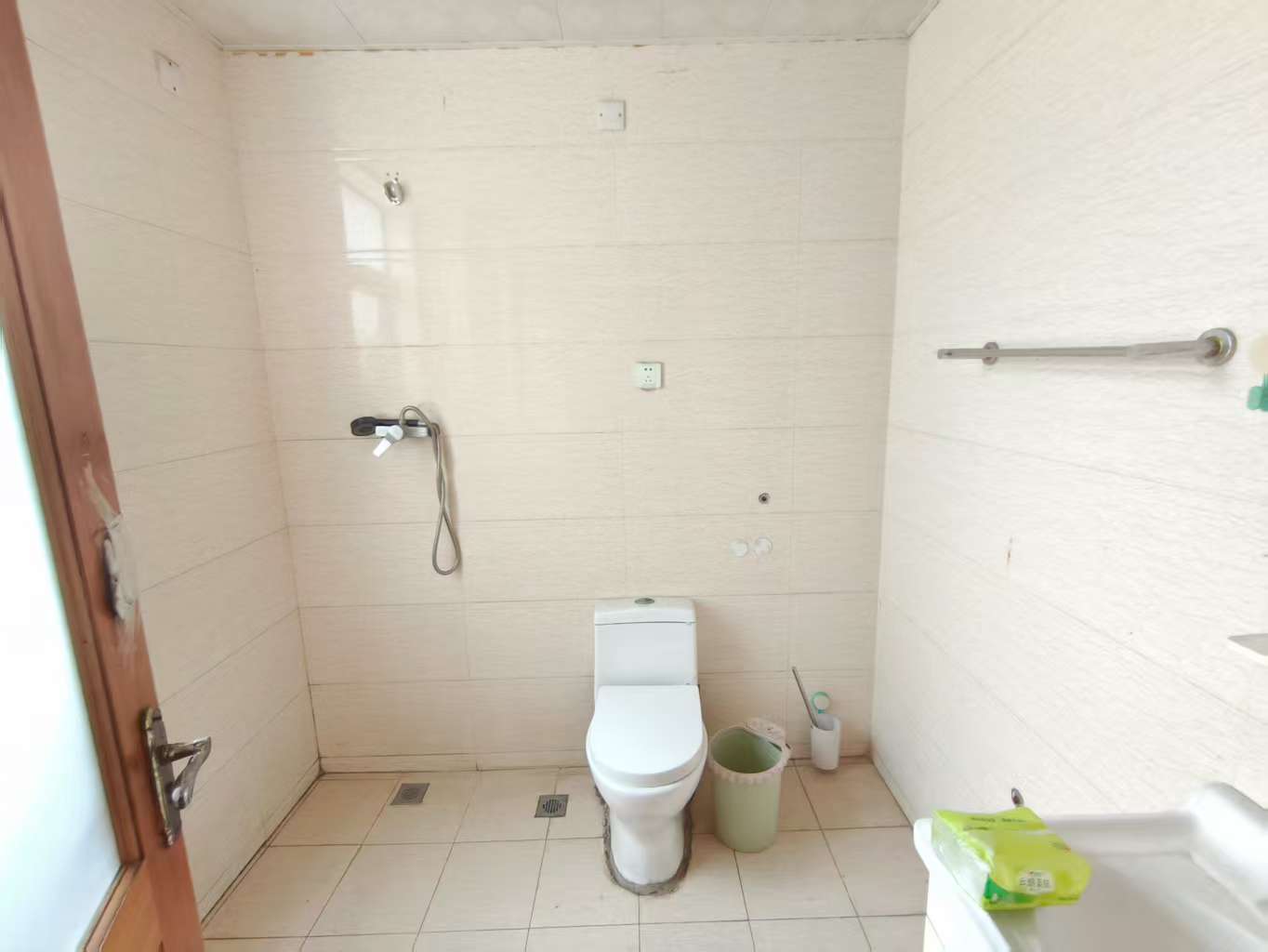 优山美地花园南区 5室2厅3卫 220.00m&sup2;
