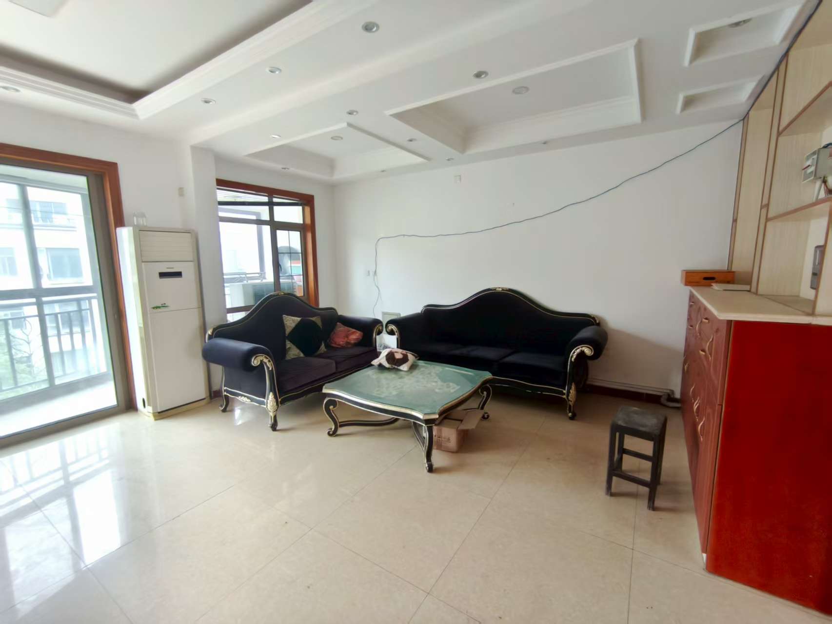 优山美地花园南区 5室2厅3卫 220.00m&sup2;