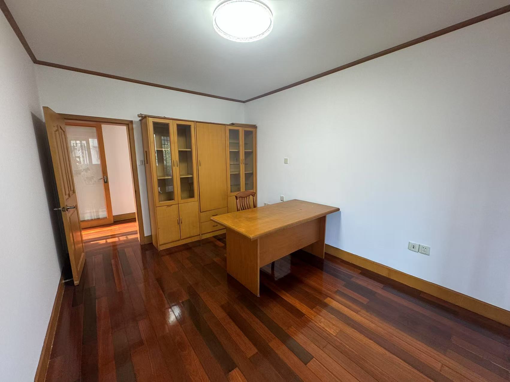 北濠顺遂楼 3室2厅2卫 143m&sup2;