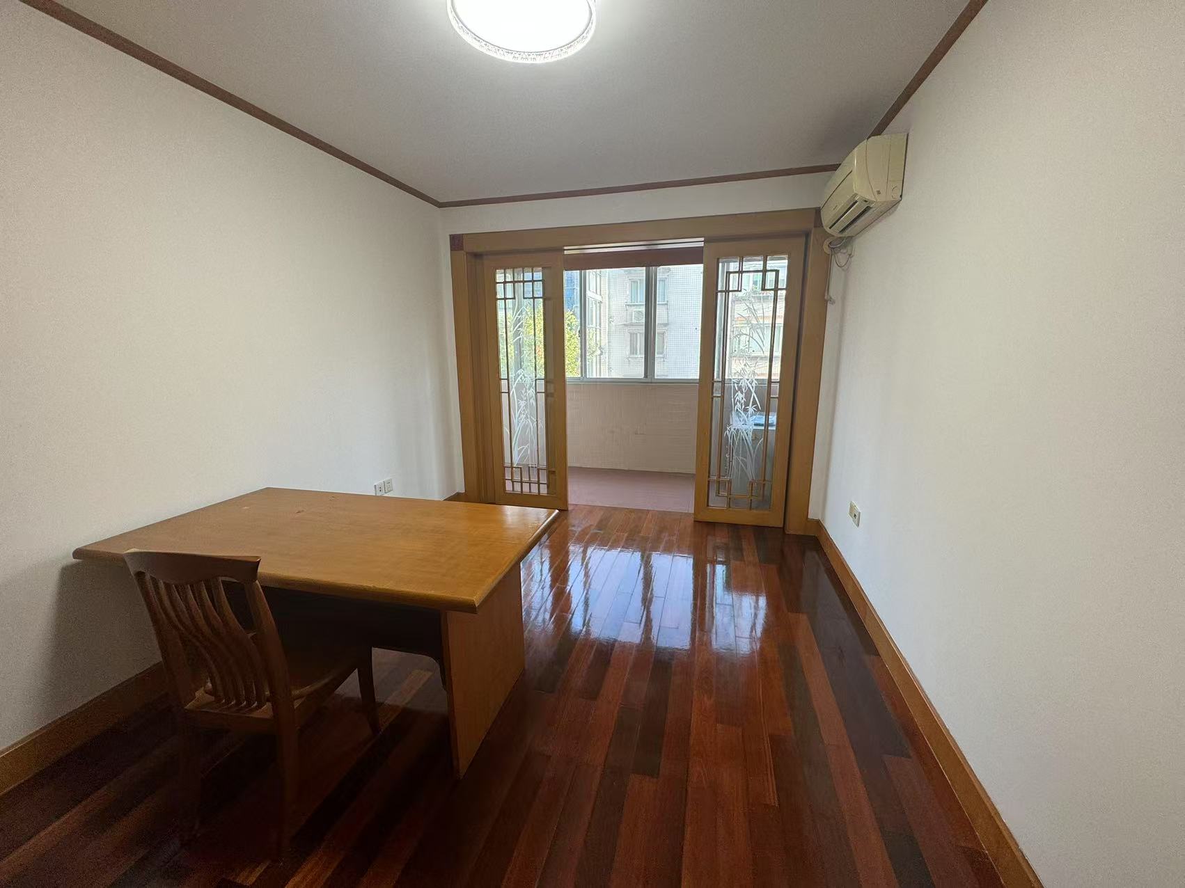 北濠顺遂楼 3室2厅2卫 143m&sup2;