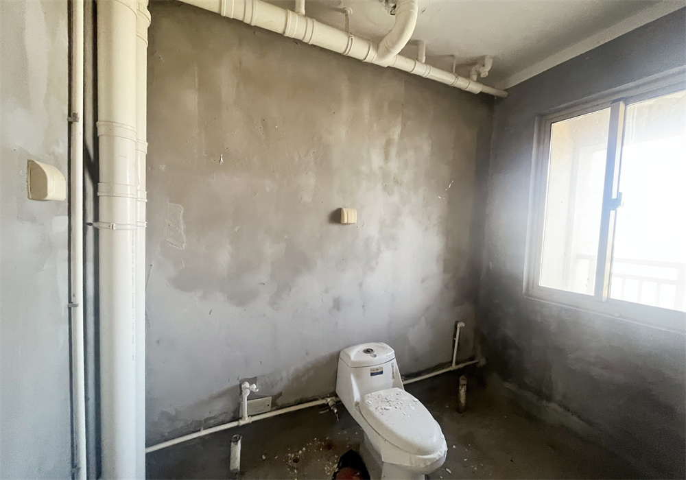 尚海湾 3室2厅2卫 136m&sup2;