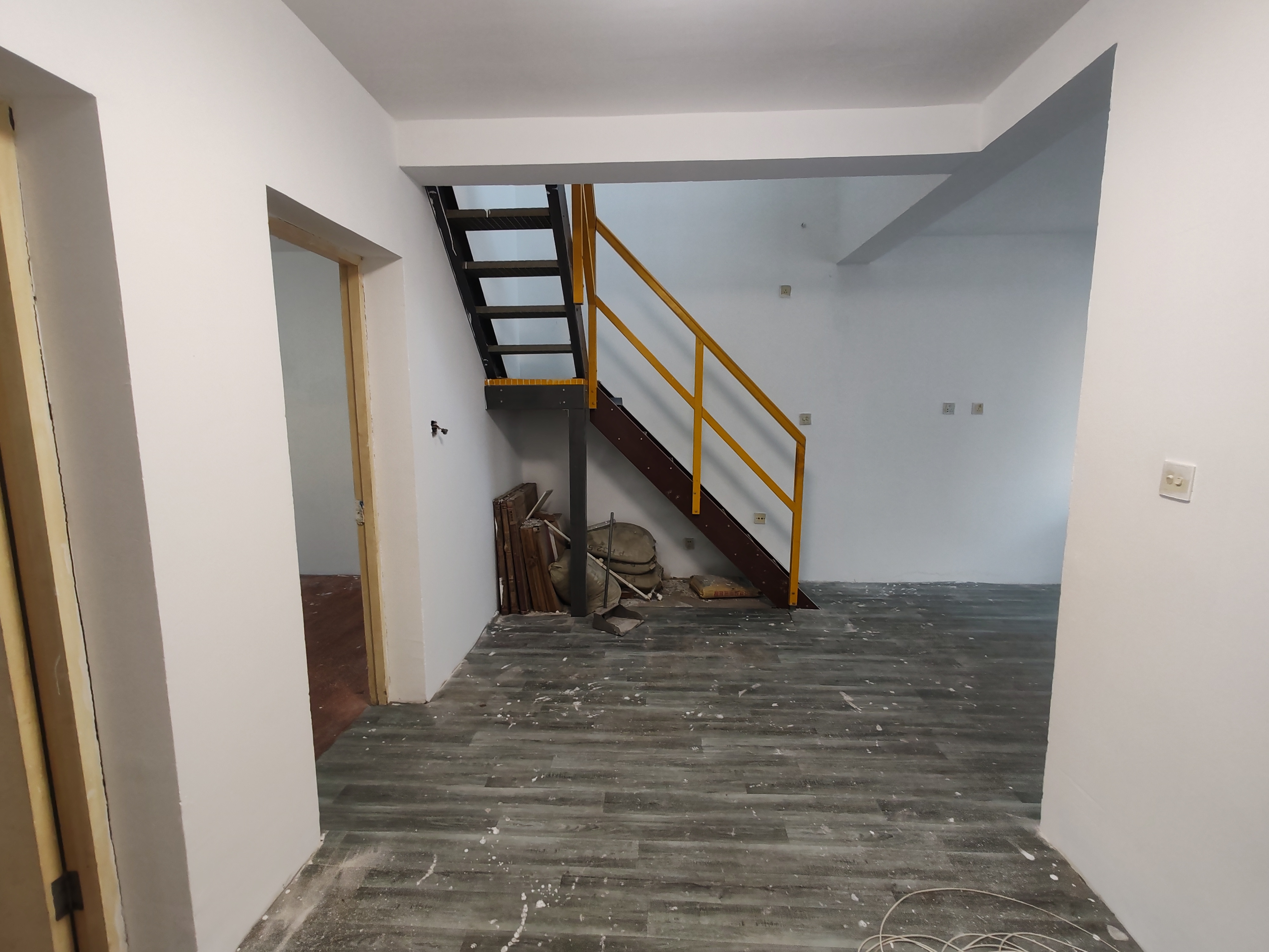 宝隆花园 4室2厅1卫 109.64m²