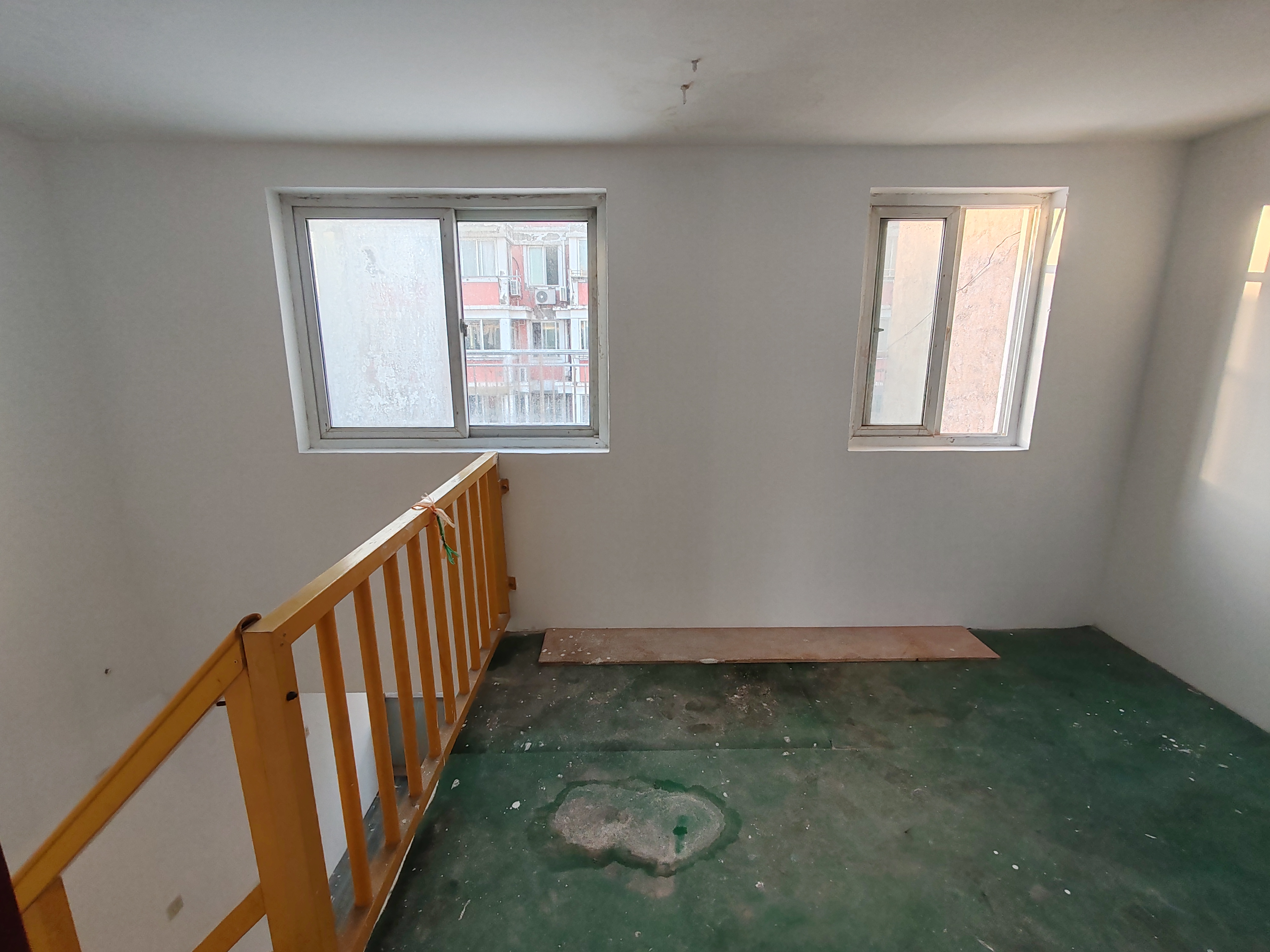 宝隆花园 4室2厅1卫 109.64m&sup2;