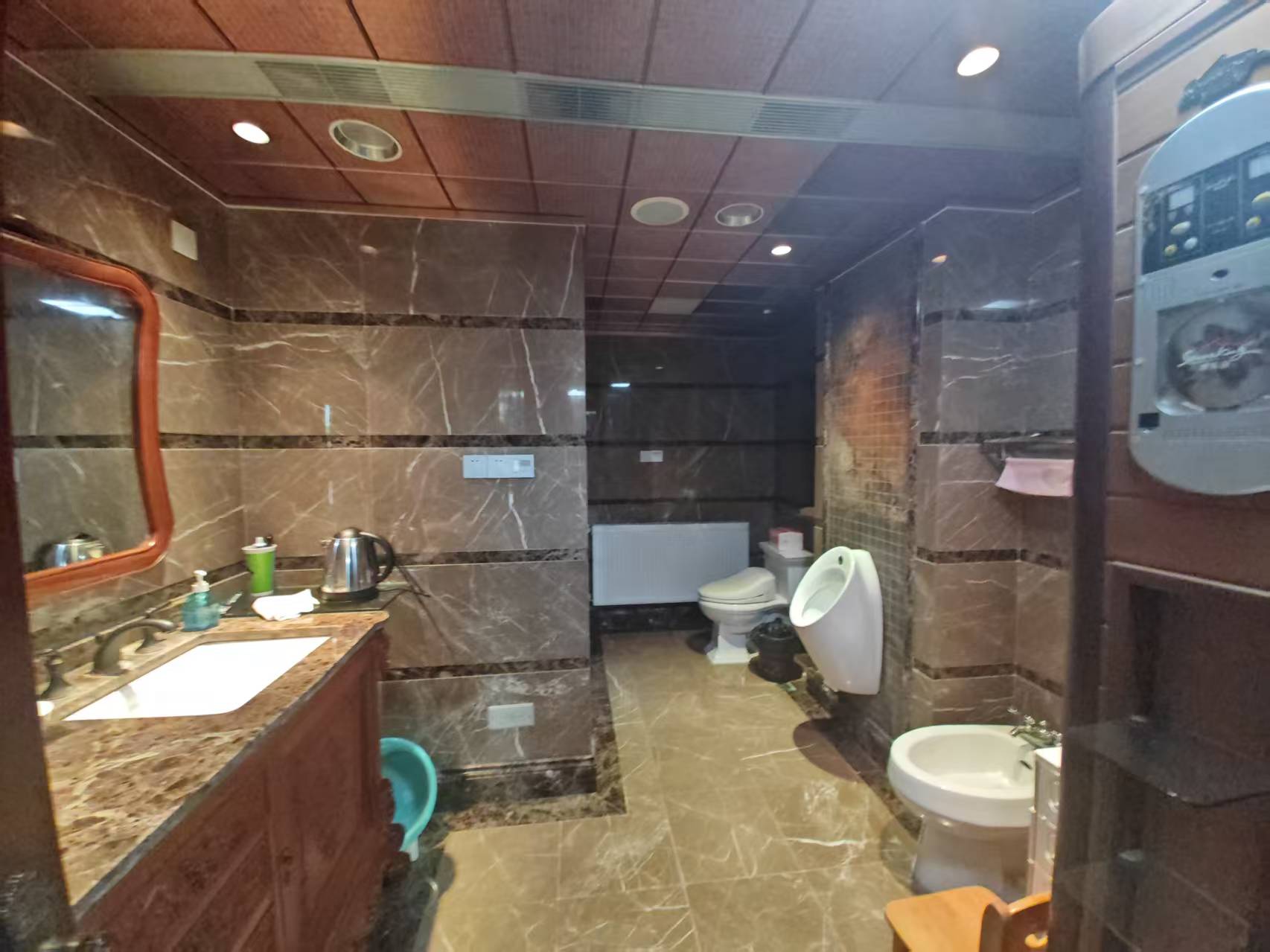 金河名人世家 4室3厅3卫 310.00m&sup2;