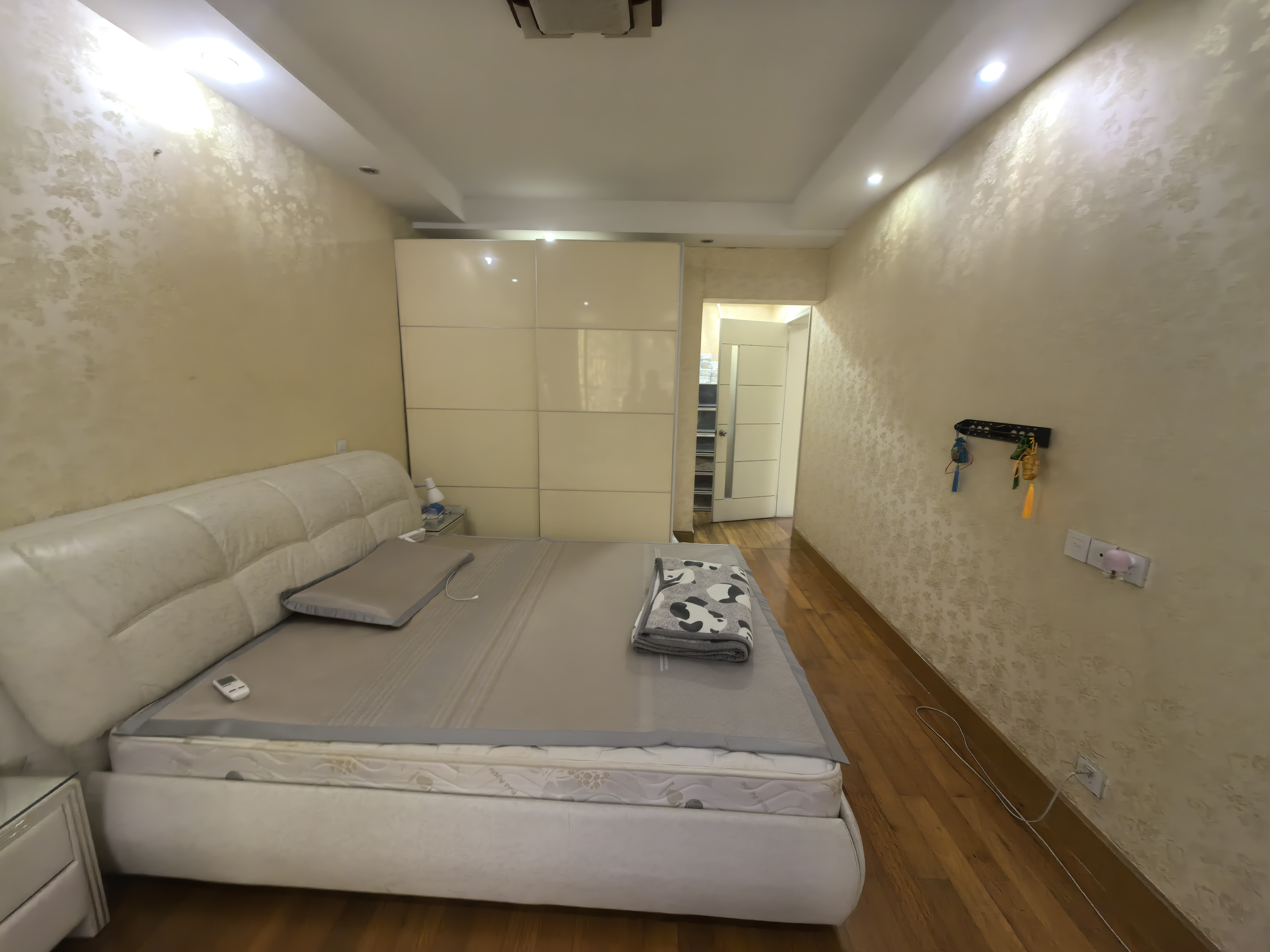 通州花苑 4室2厅2卫 133.87m&sup2;