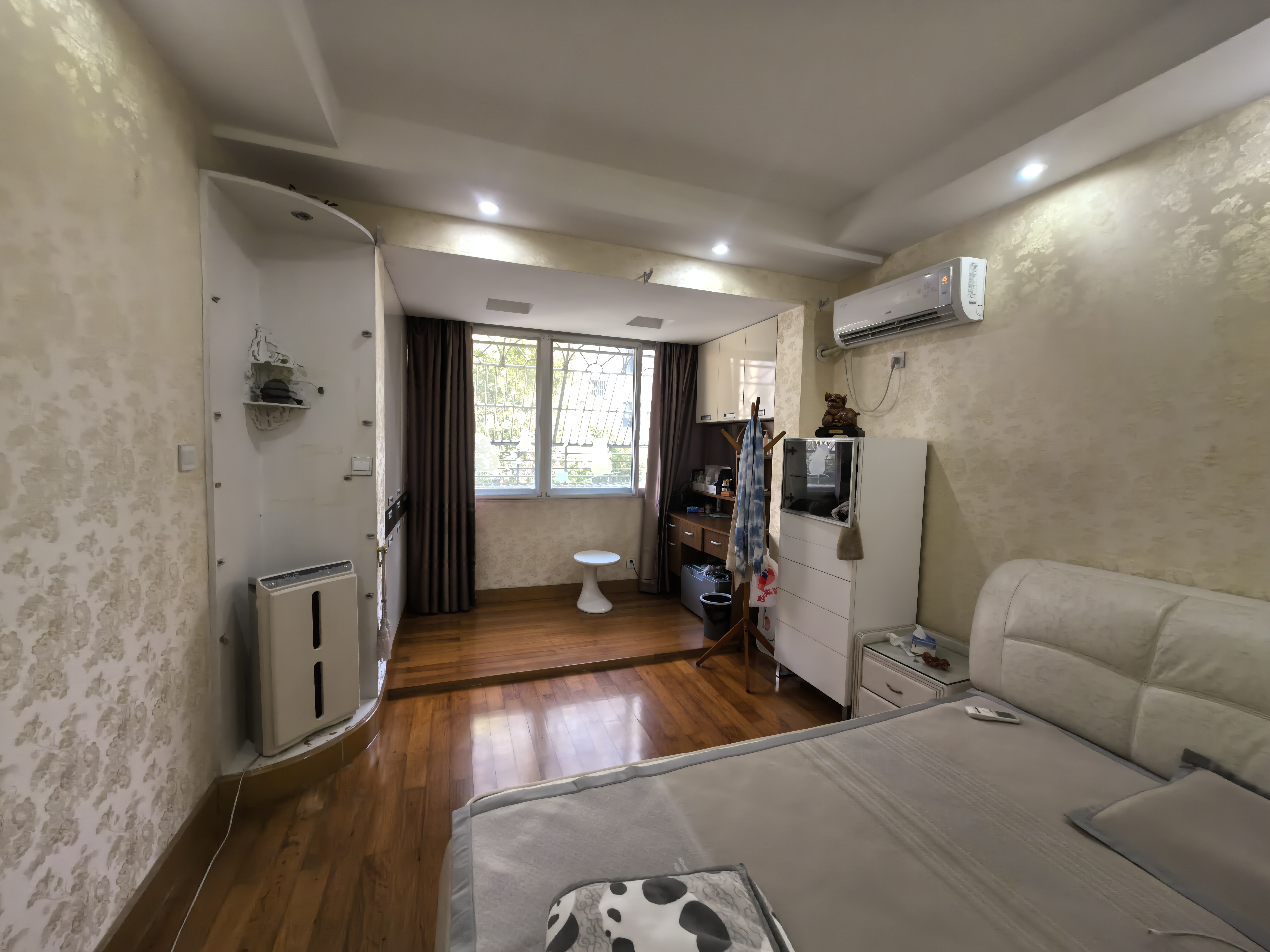 通州花苑 4室2厅2卫 133.87m&sup2;