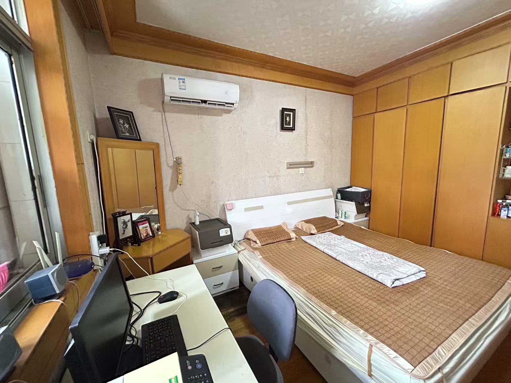 万达花苑 3室2厅1卫 98m&sup2;
