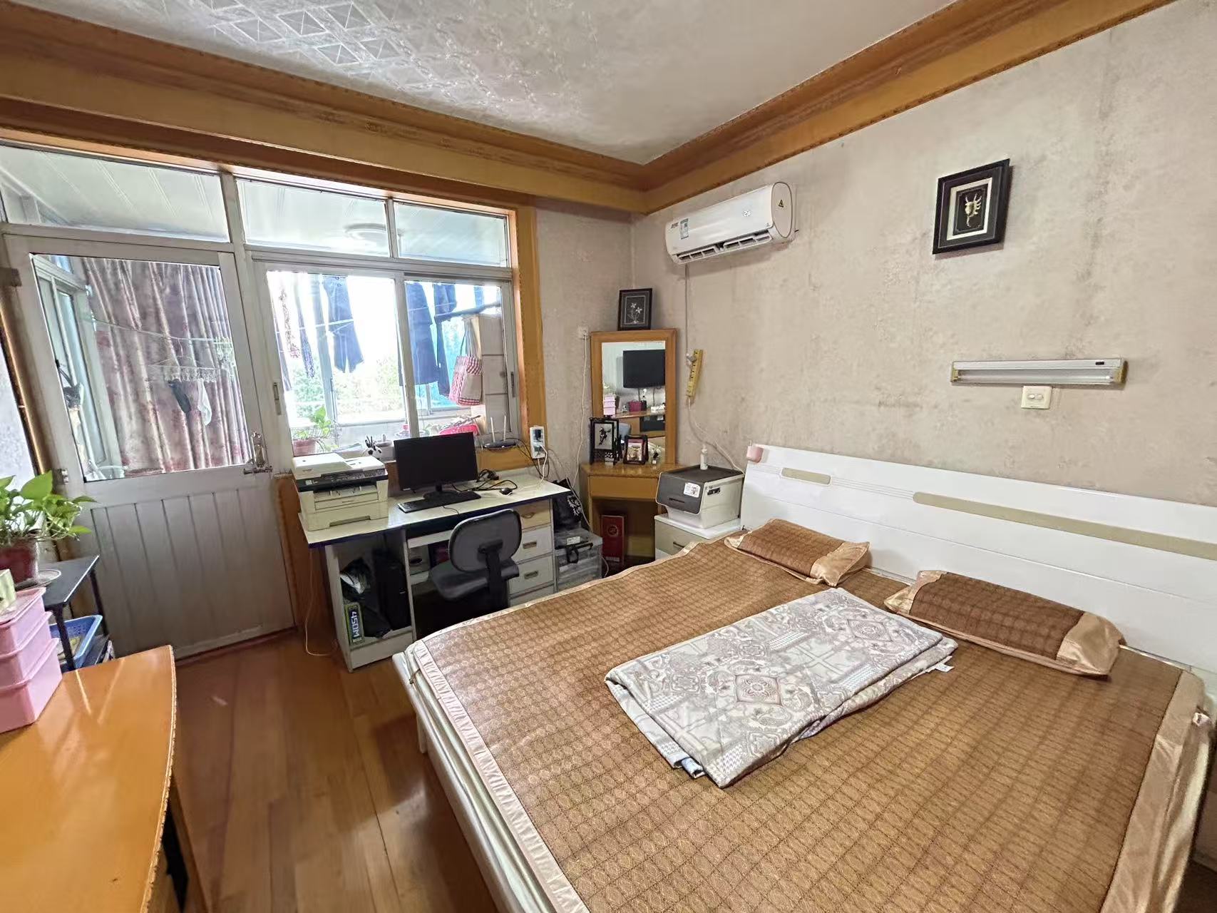 万达花苑 3室2厅1卫 98m&sup2;